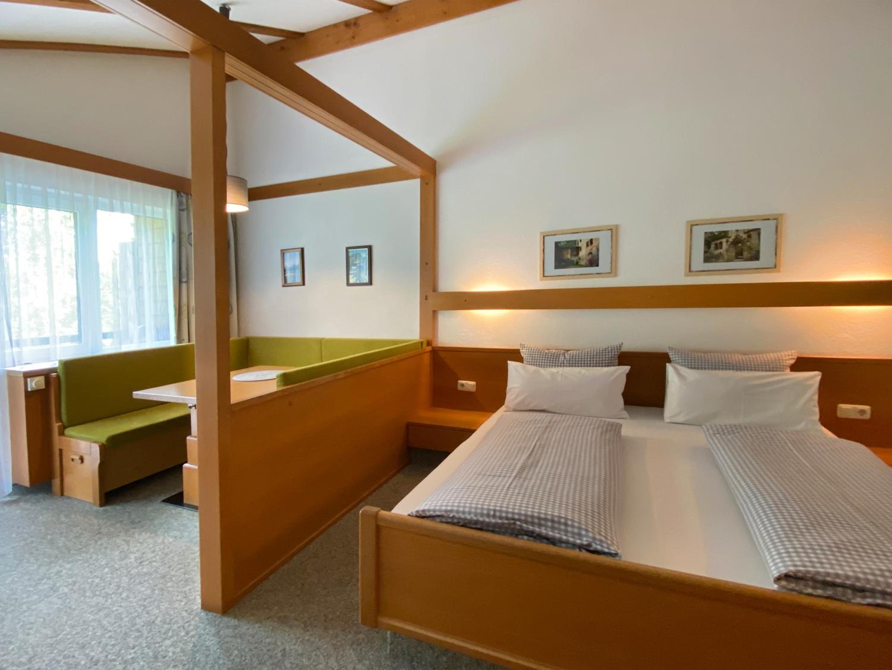 Double Room - Photo 5