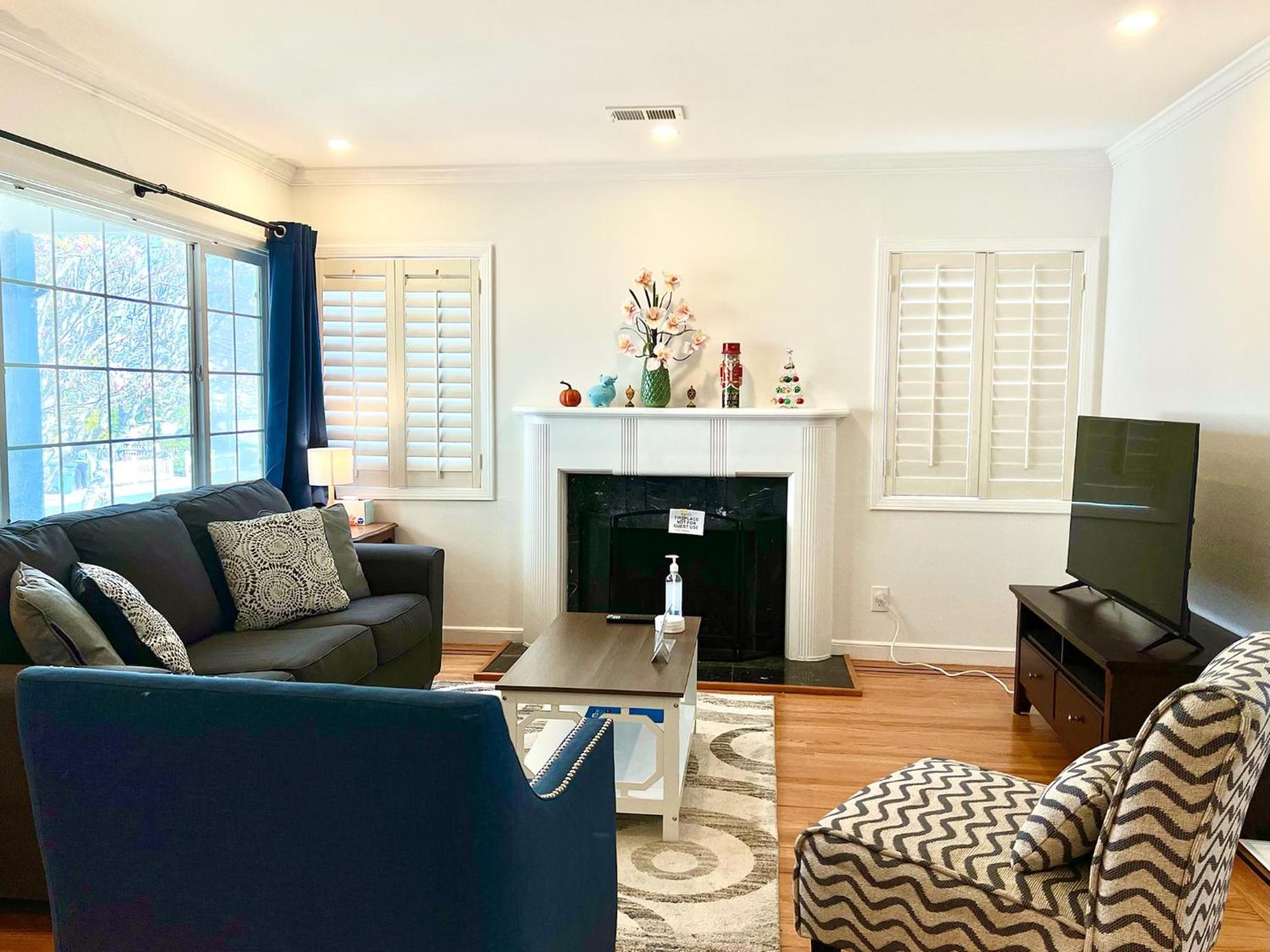 Three-Bedroom House photo 1