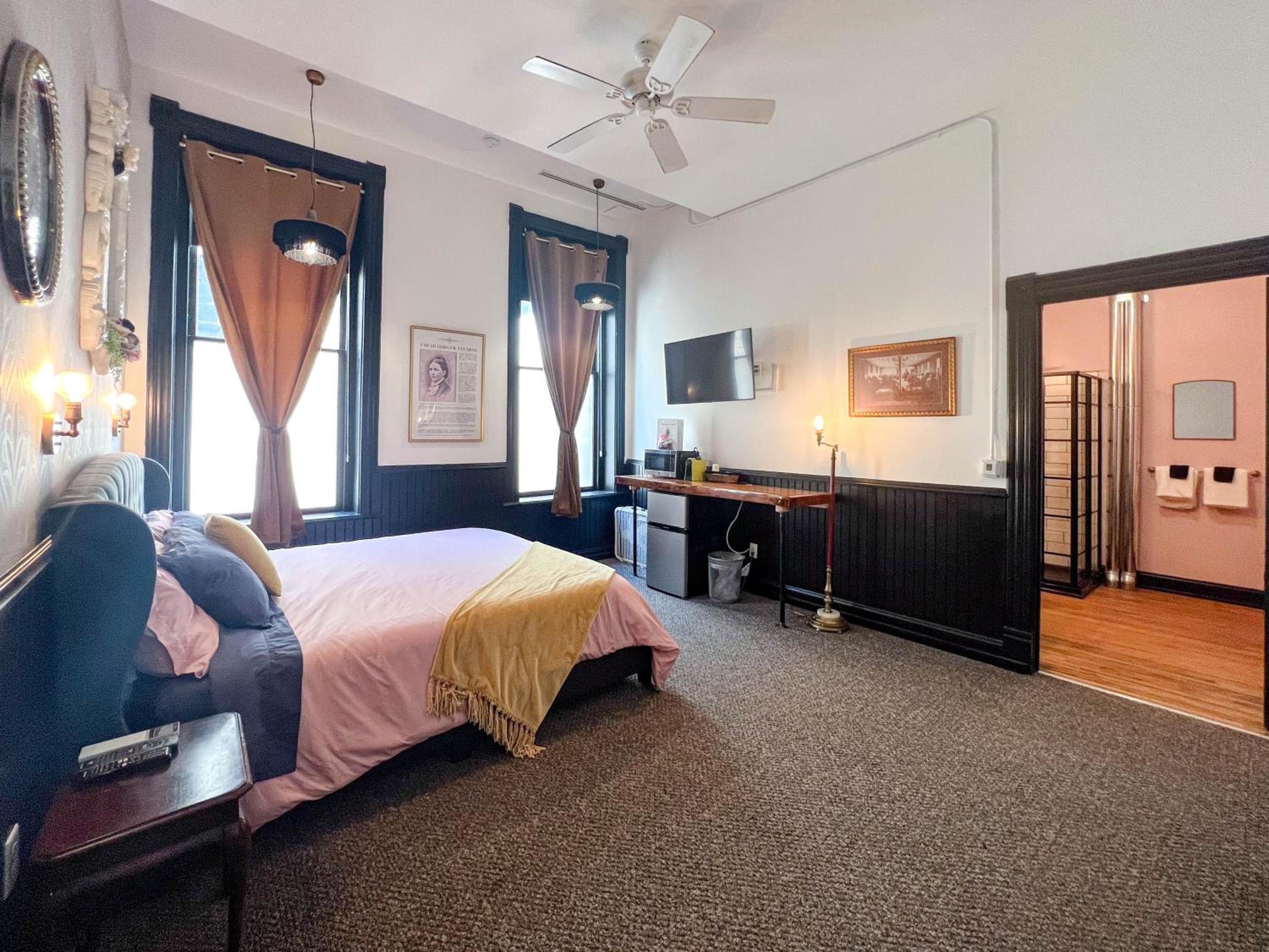 Deluxe Double Room photo 2