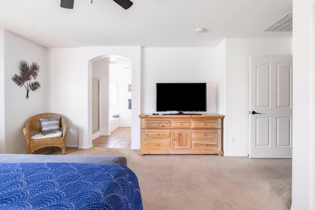 Three-Bedroom House photo 1