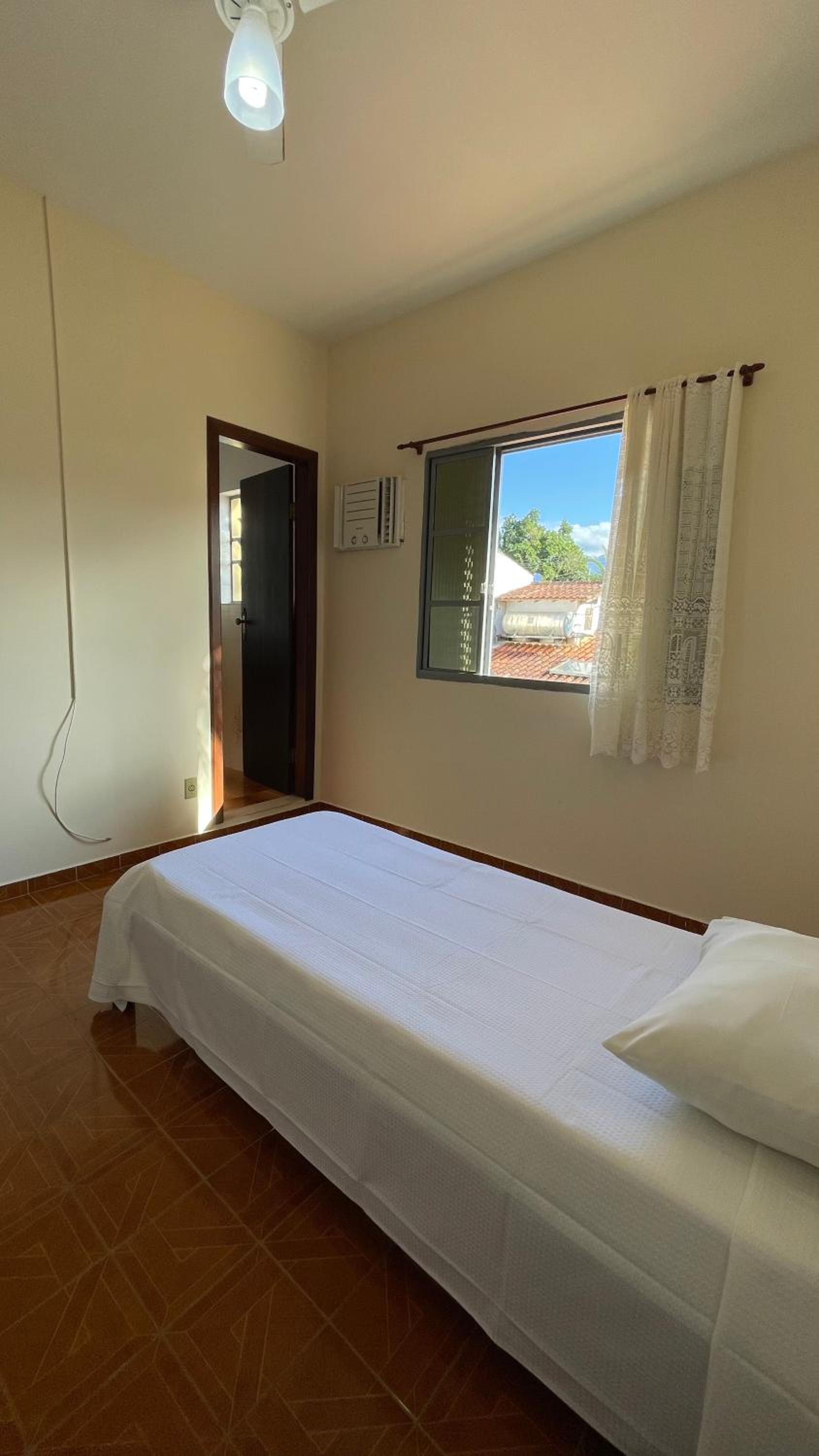 Single Room - Photo 2