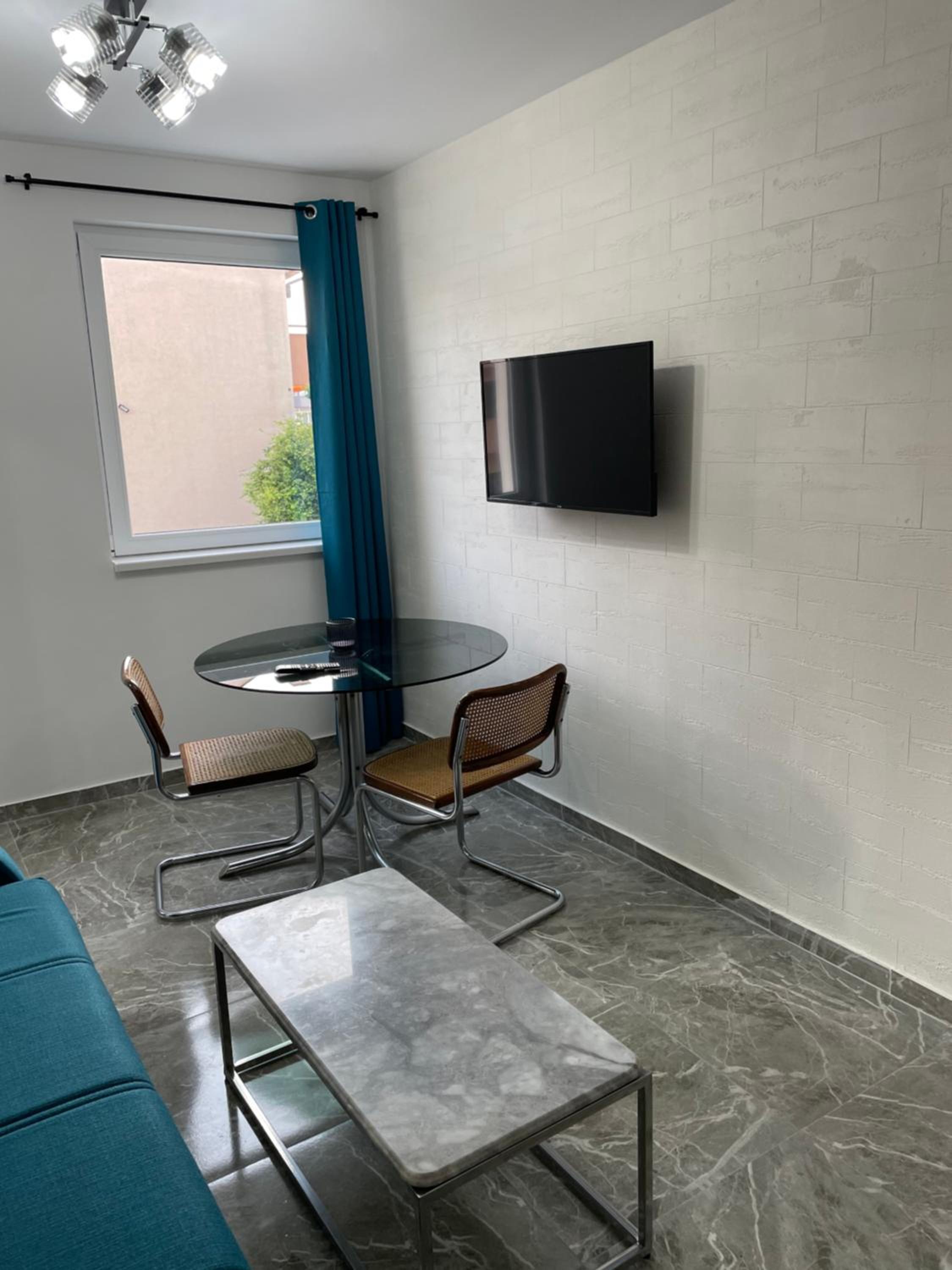 Apartment with Terrace photo 3