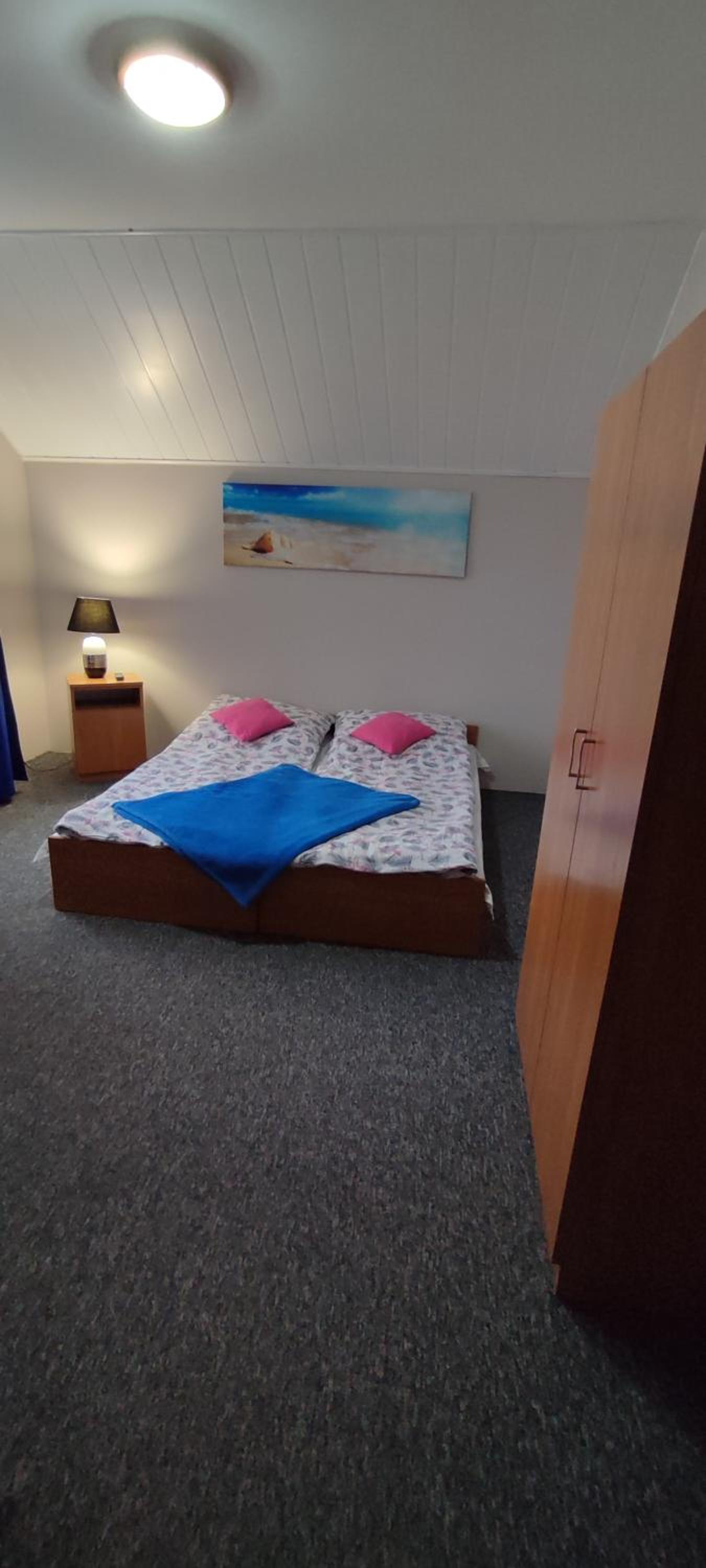 Double Room - Photo 4