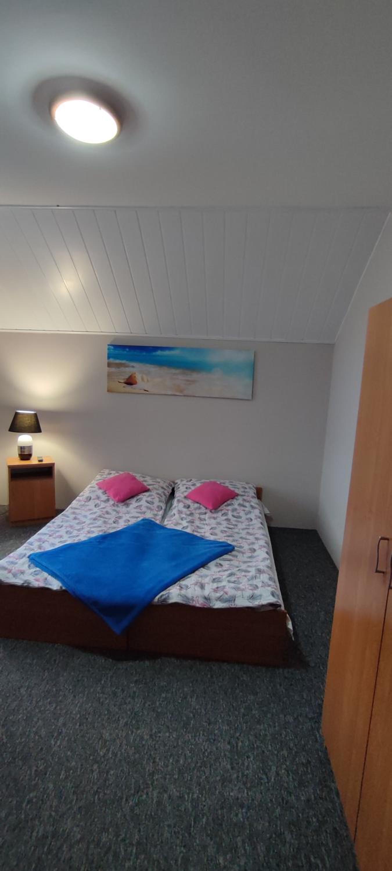 Double Room - Photo 5