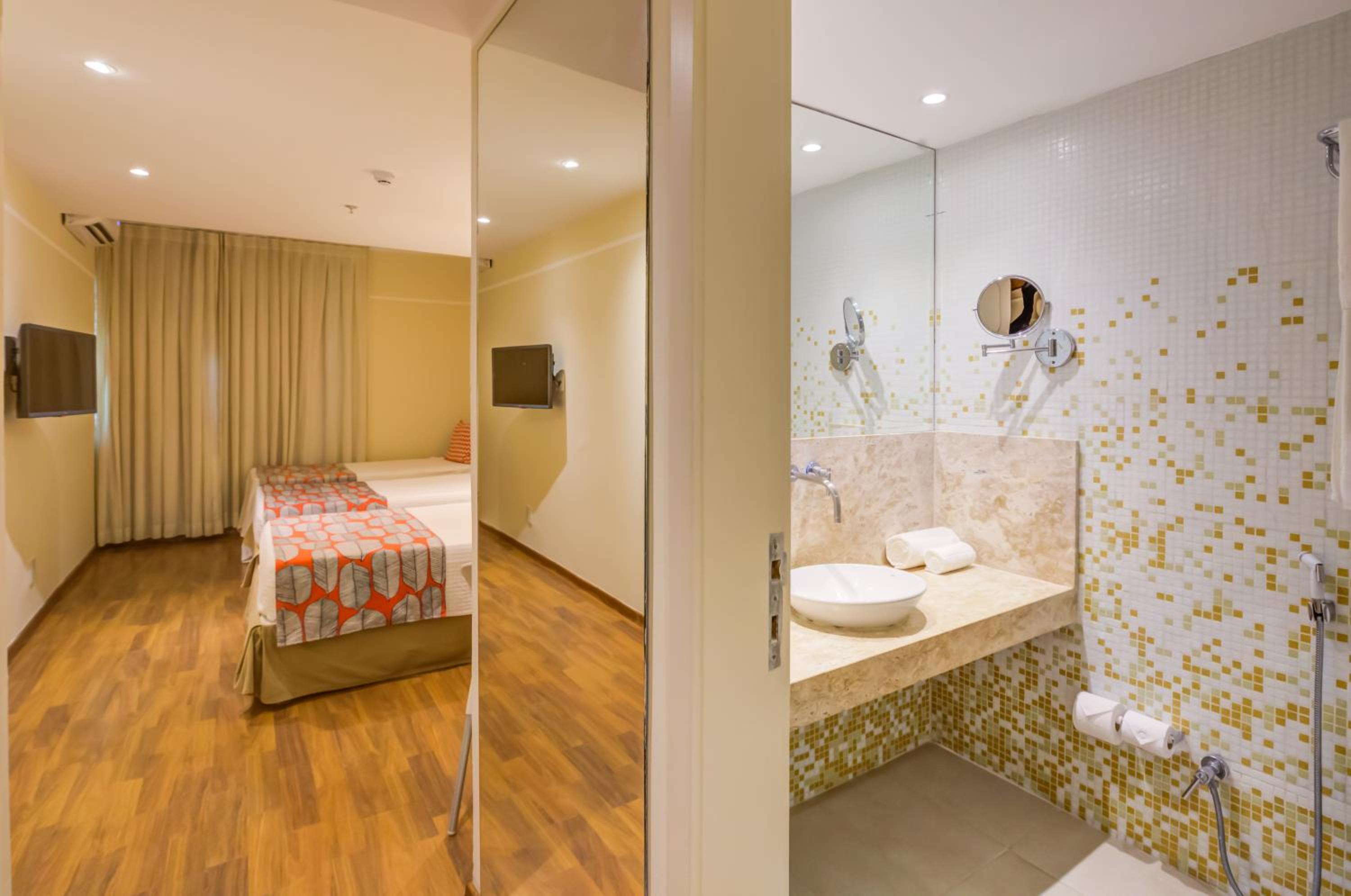 Luxury Triple Room - Photo 1