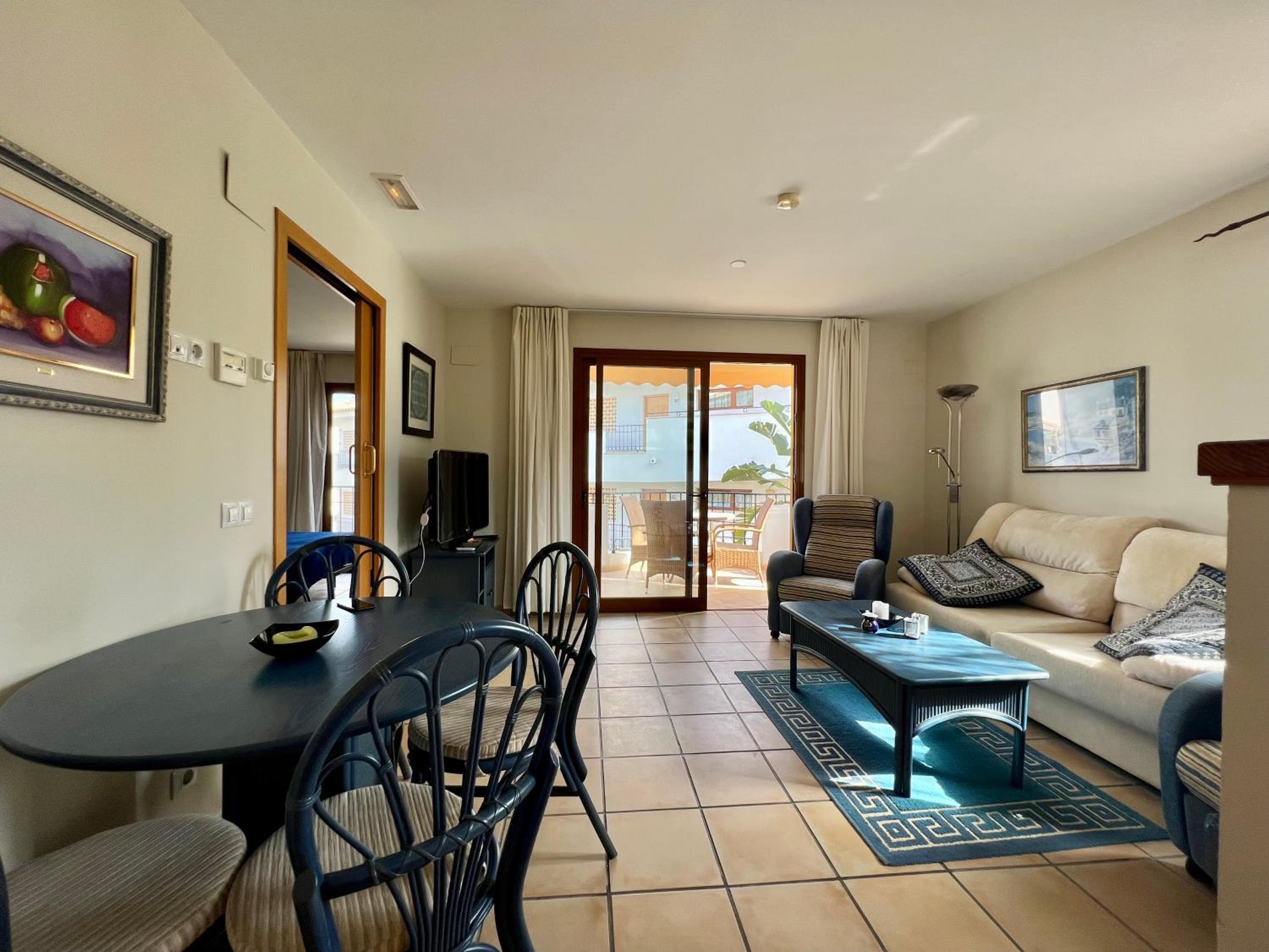 Apartamento con Balcón