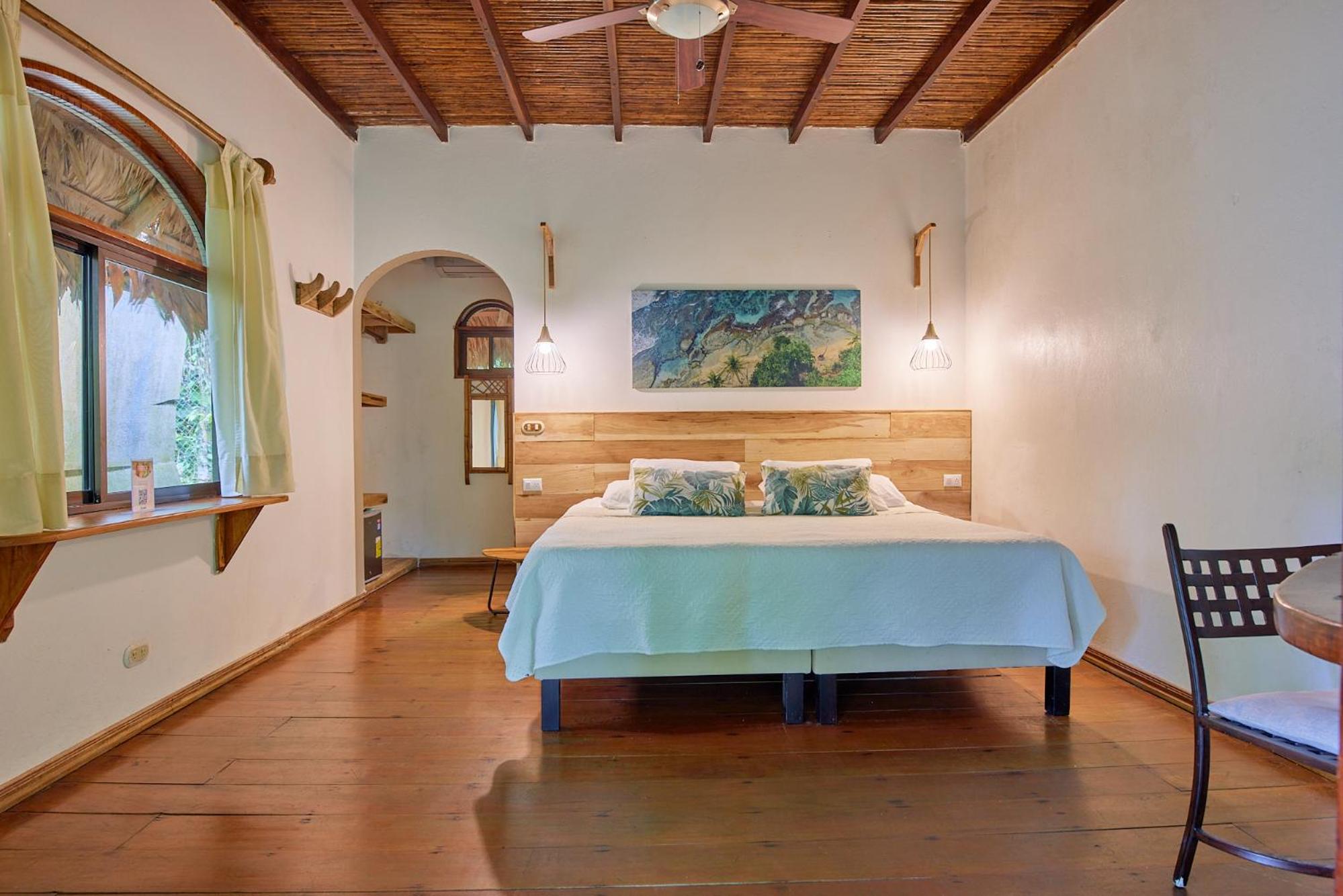 Superior King Double Room with Jungle View - Photo 1