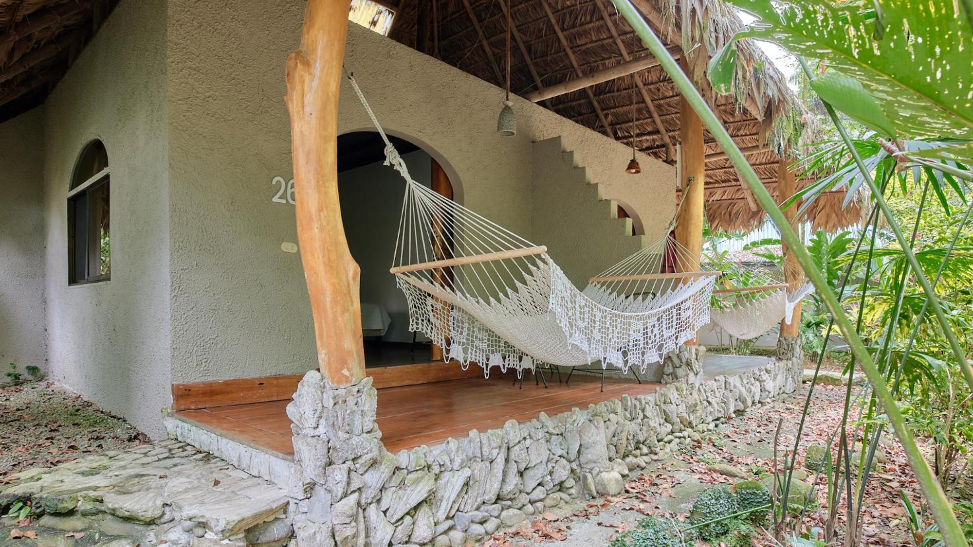 Superior King Double Room with Jungle View - Photo 8