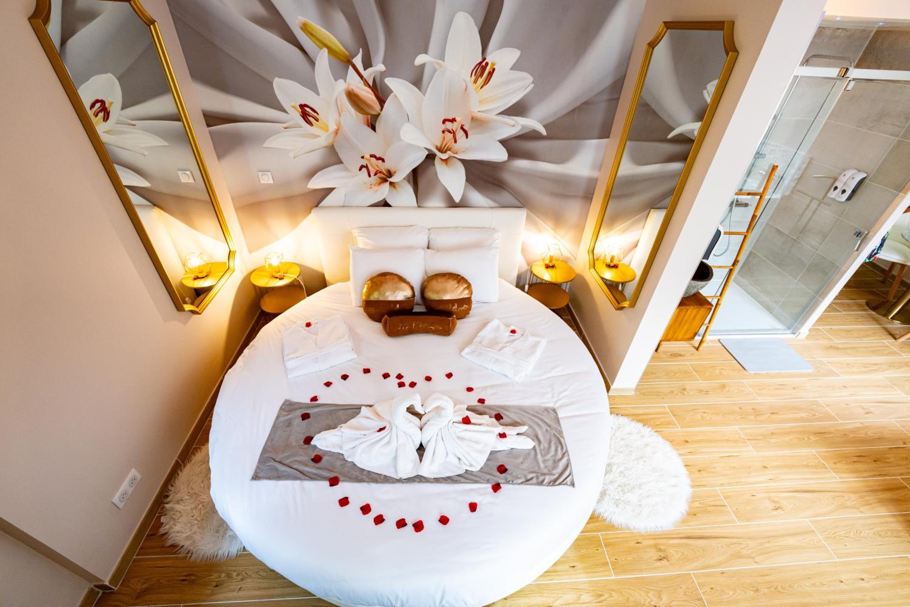 Studio with Spa Bath photo 2