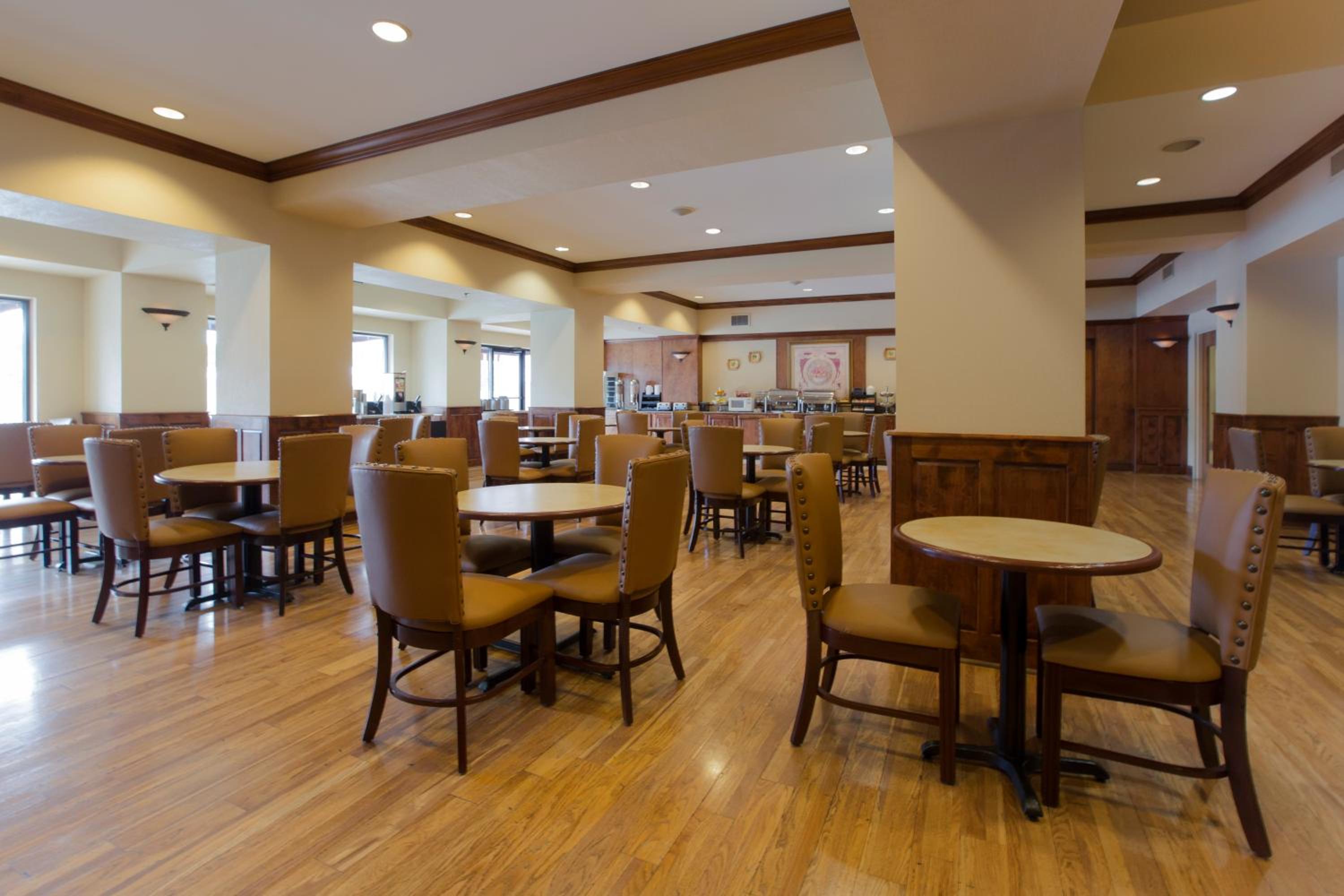 Premier King with Mountain and Water Park View - Inn - Photo 3