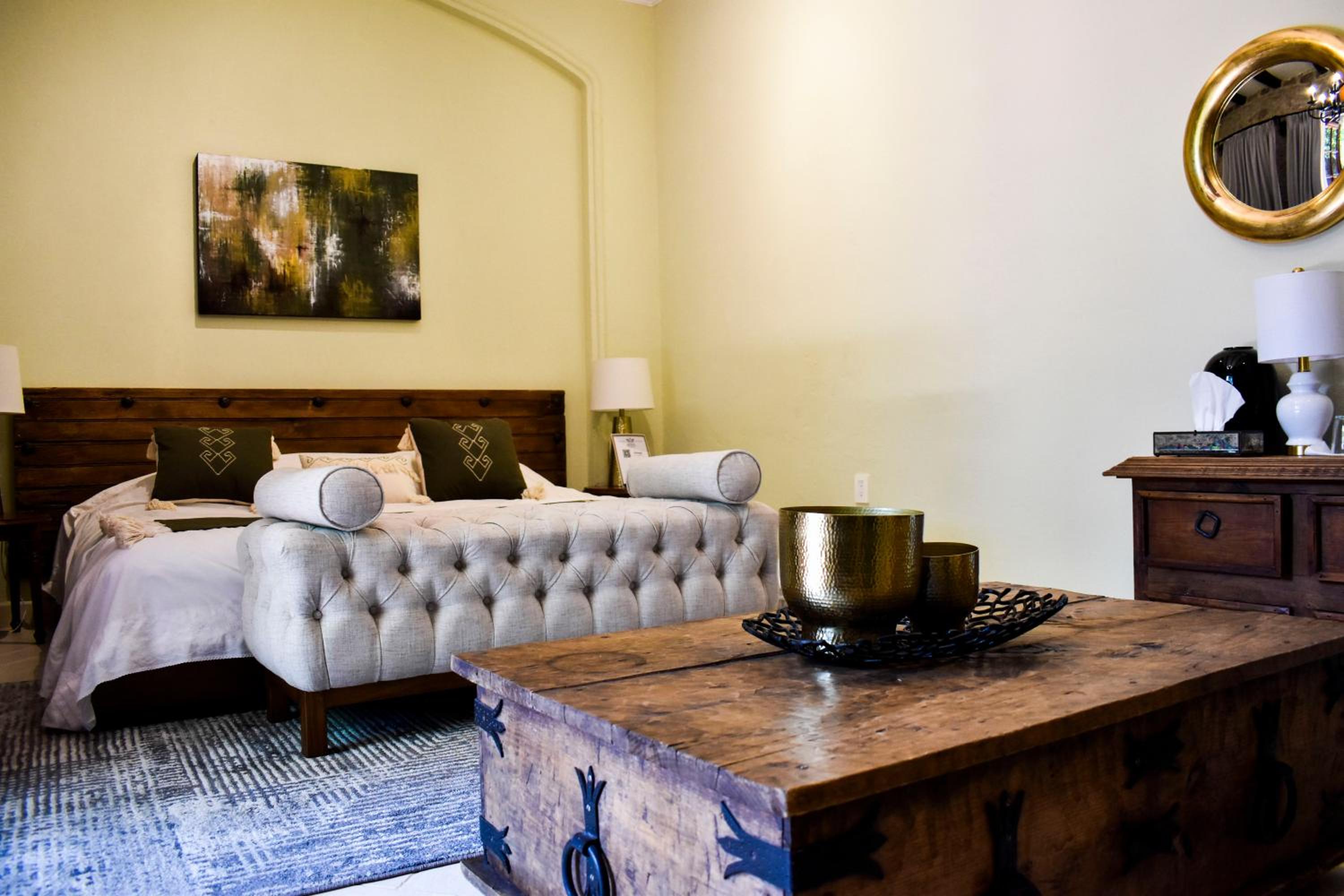 Deluxe Suite