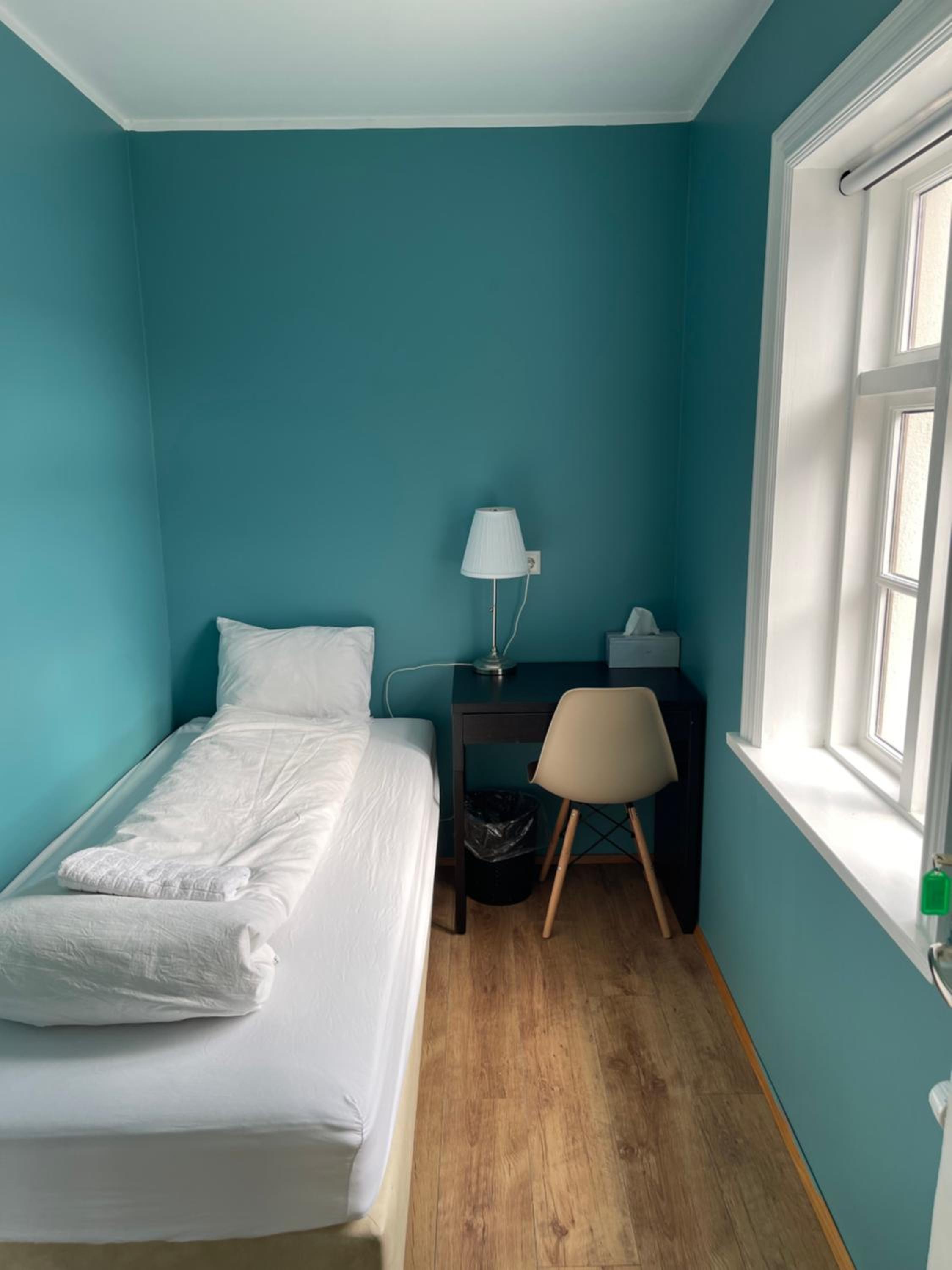Single Room with Shared Bathroom photo 2