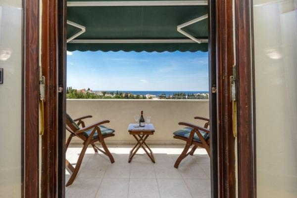 Double Room with Private External Bathroom