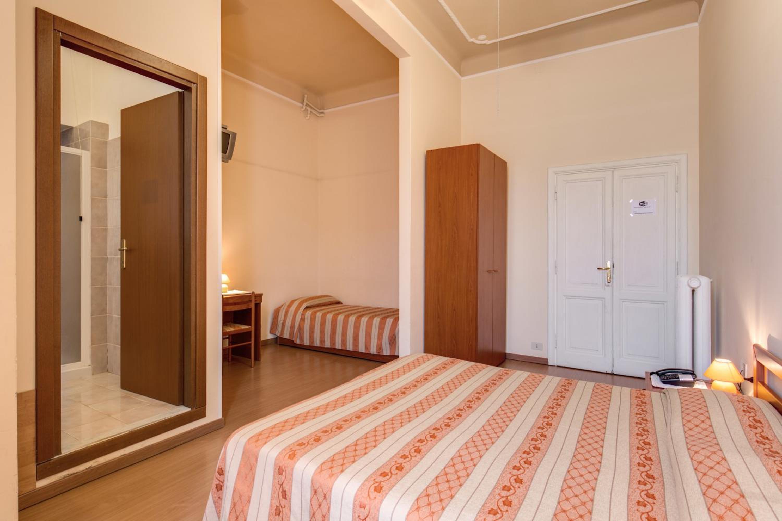 Triple Room photo 2