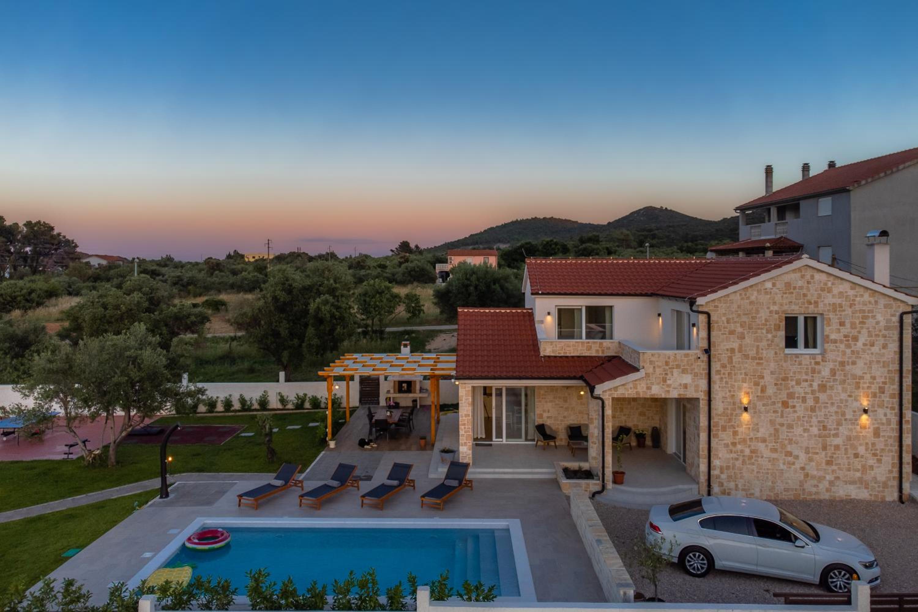 Villa photo 3