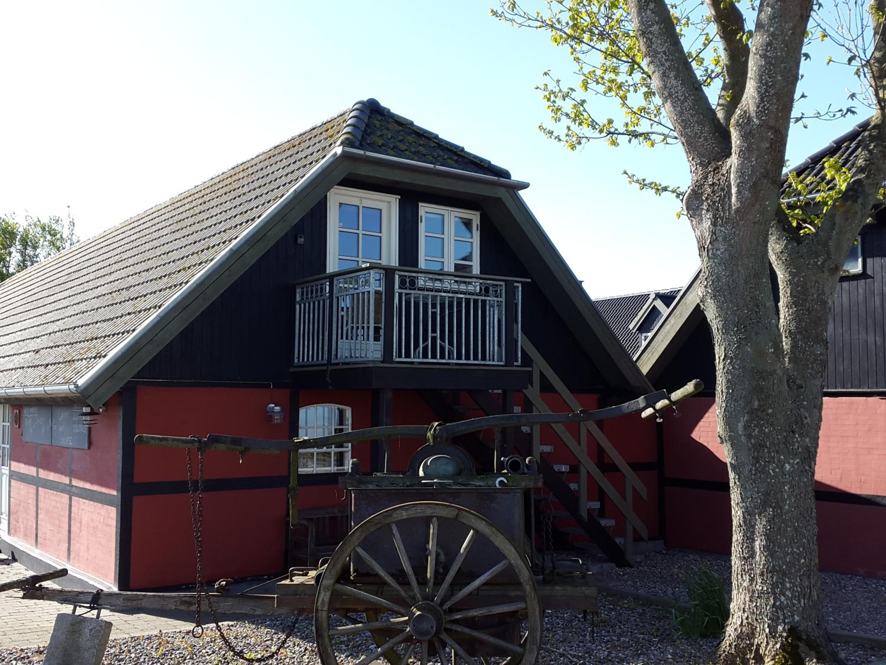 Quadruple Room (2 Adults + 2 Children) - Photo 13
