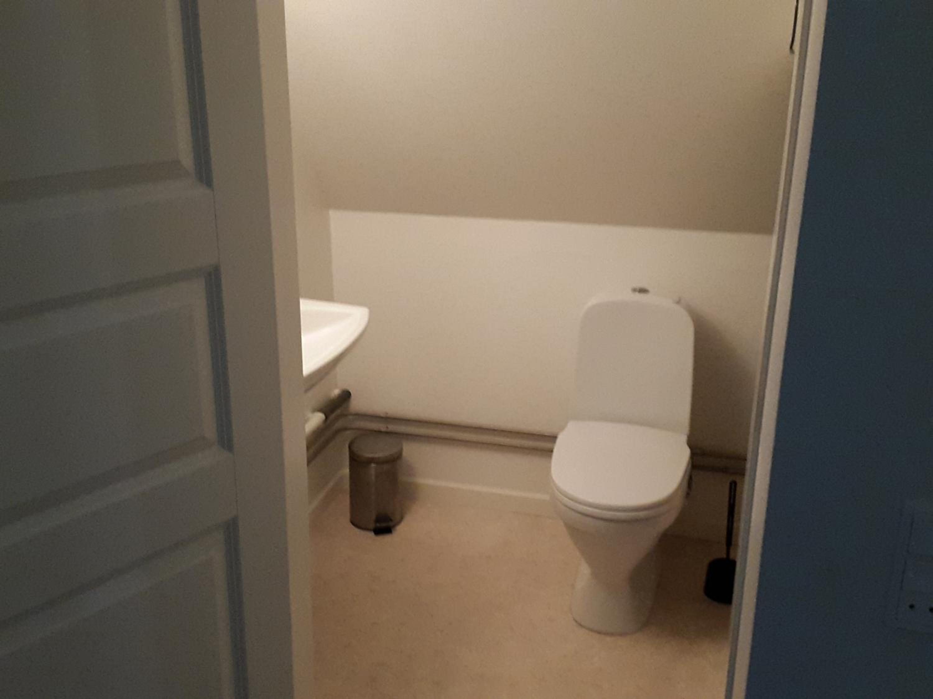 Quadruple Room (2 Adults + 2 Children) - Photo 8