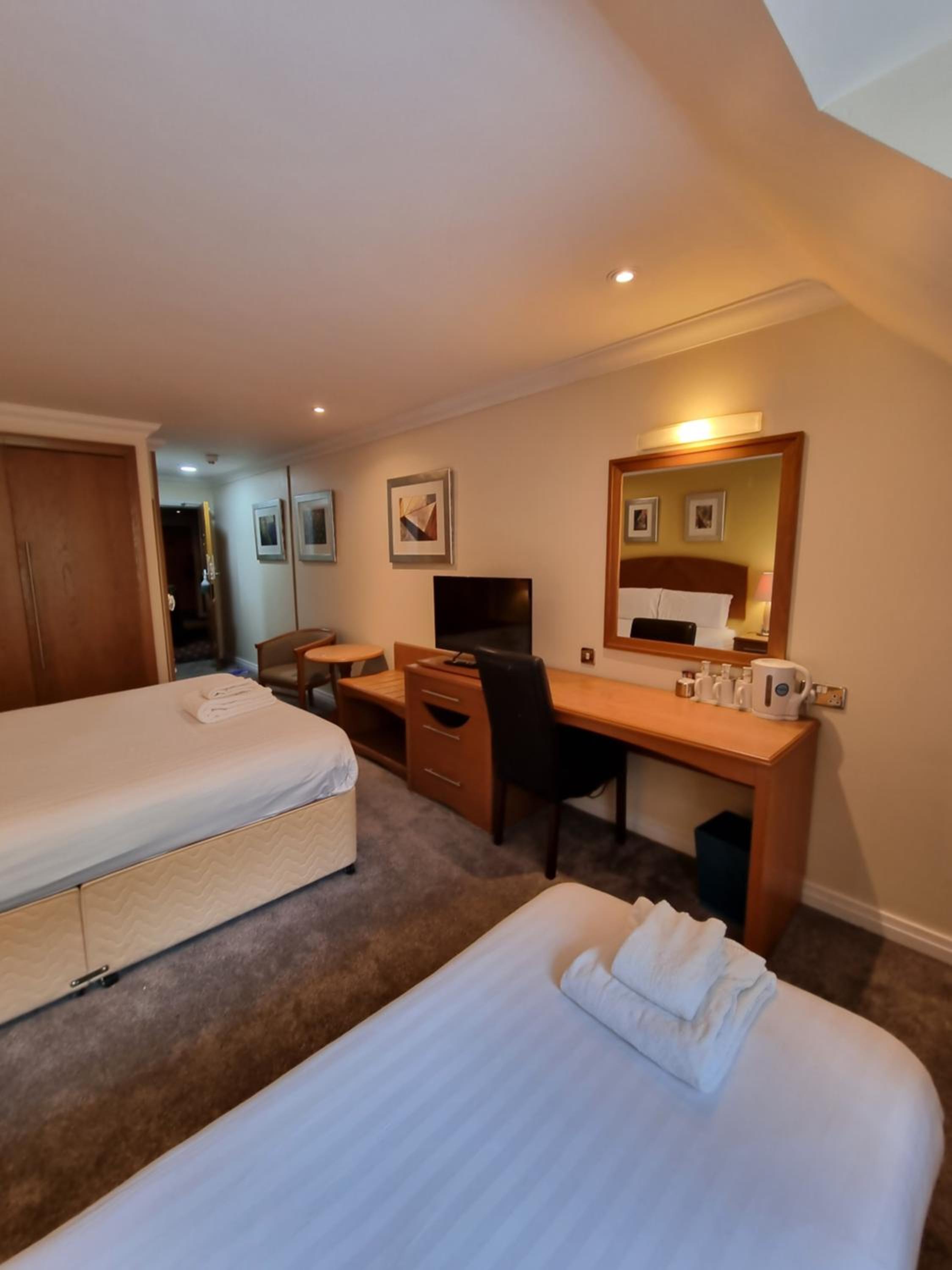 Superior Twin Room - Photo 1
