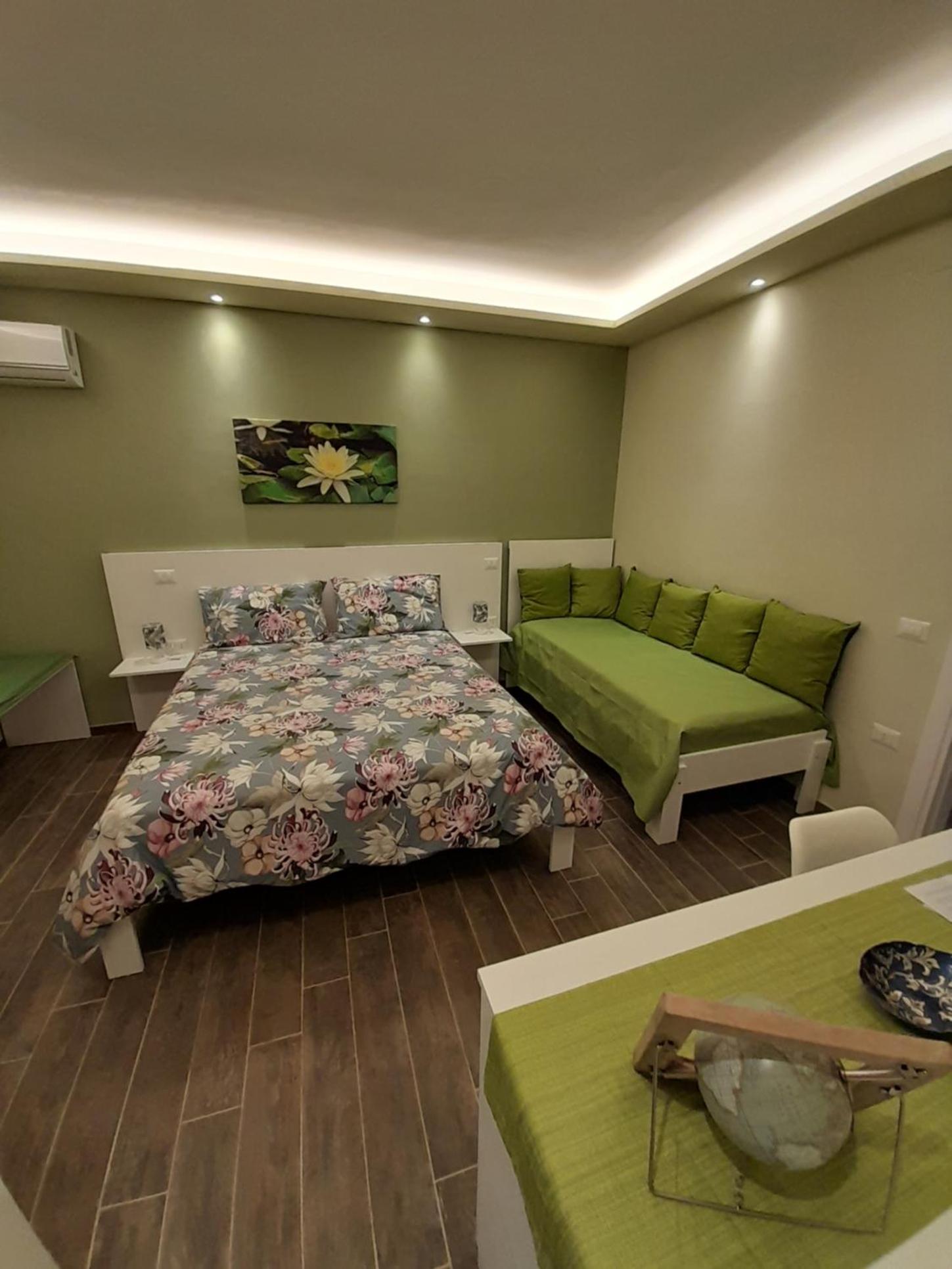 Triple Room with Private Bathroom photo 1