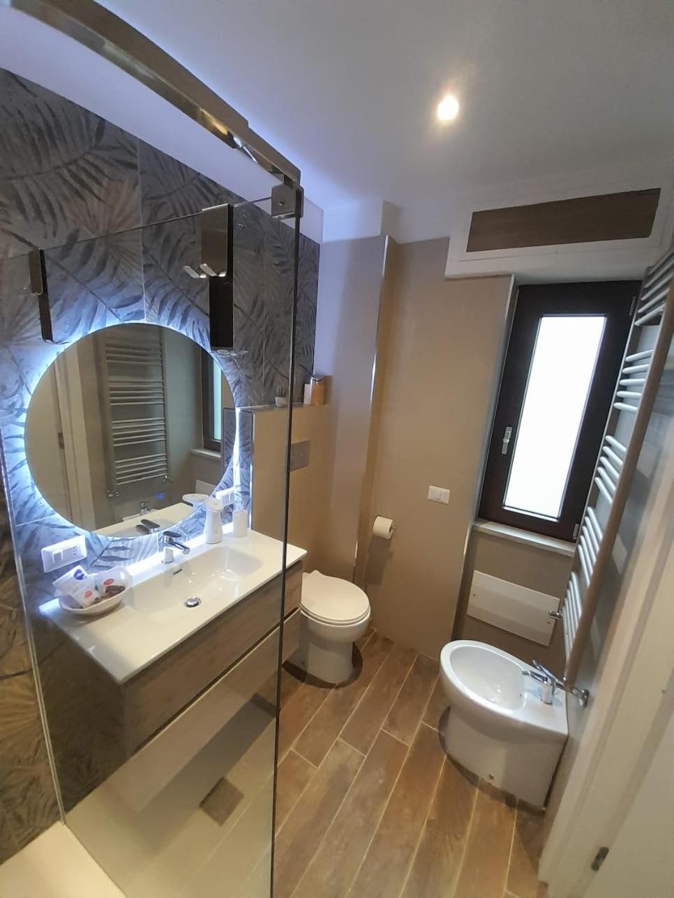Large Double Room photo 2