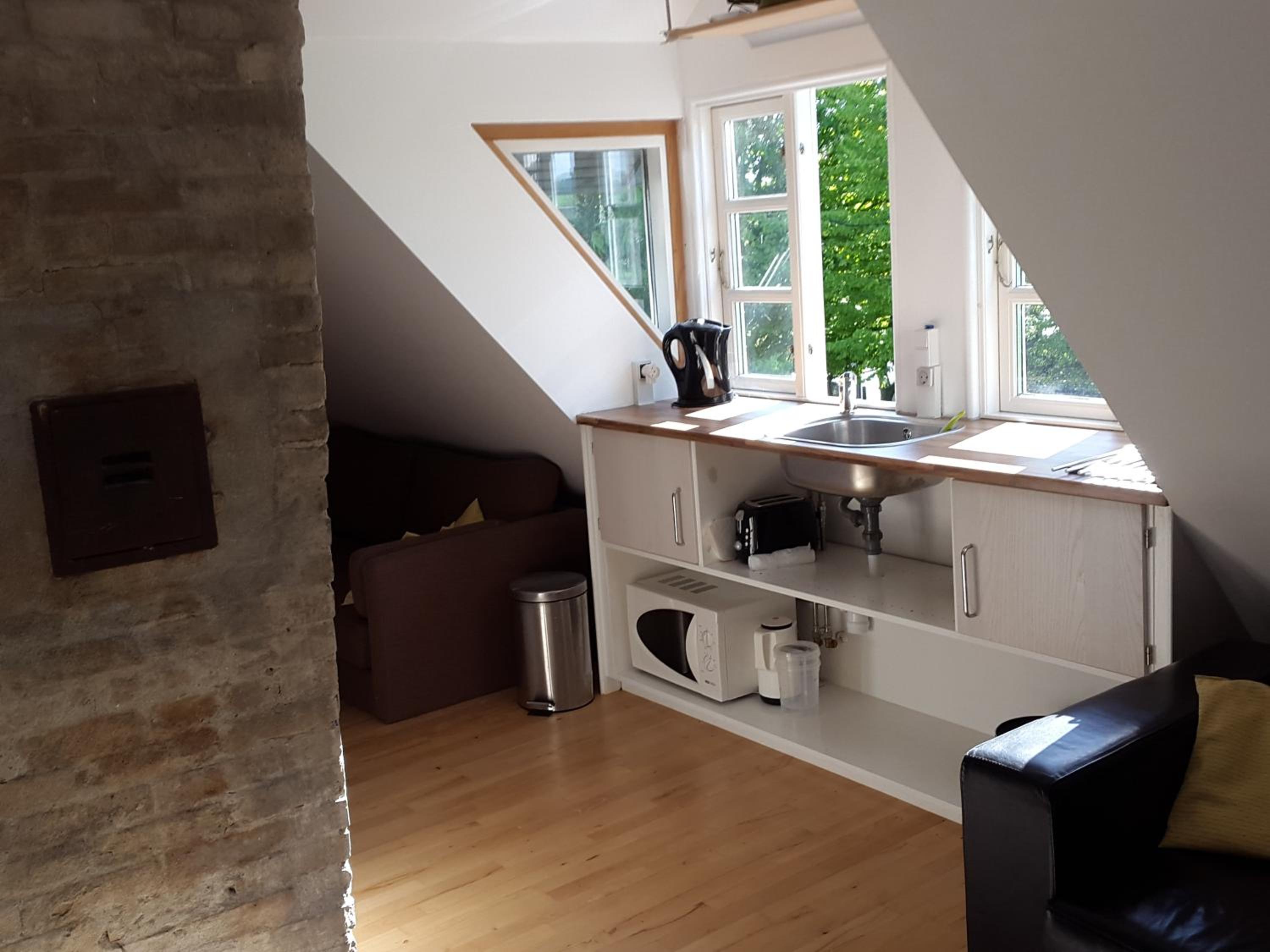 Apartment with Sea View - Photo 5