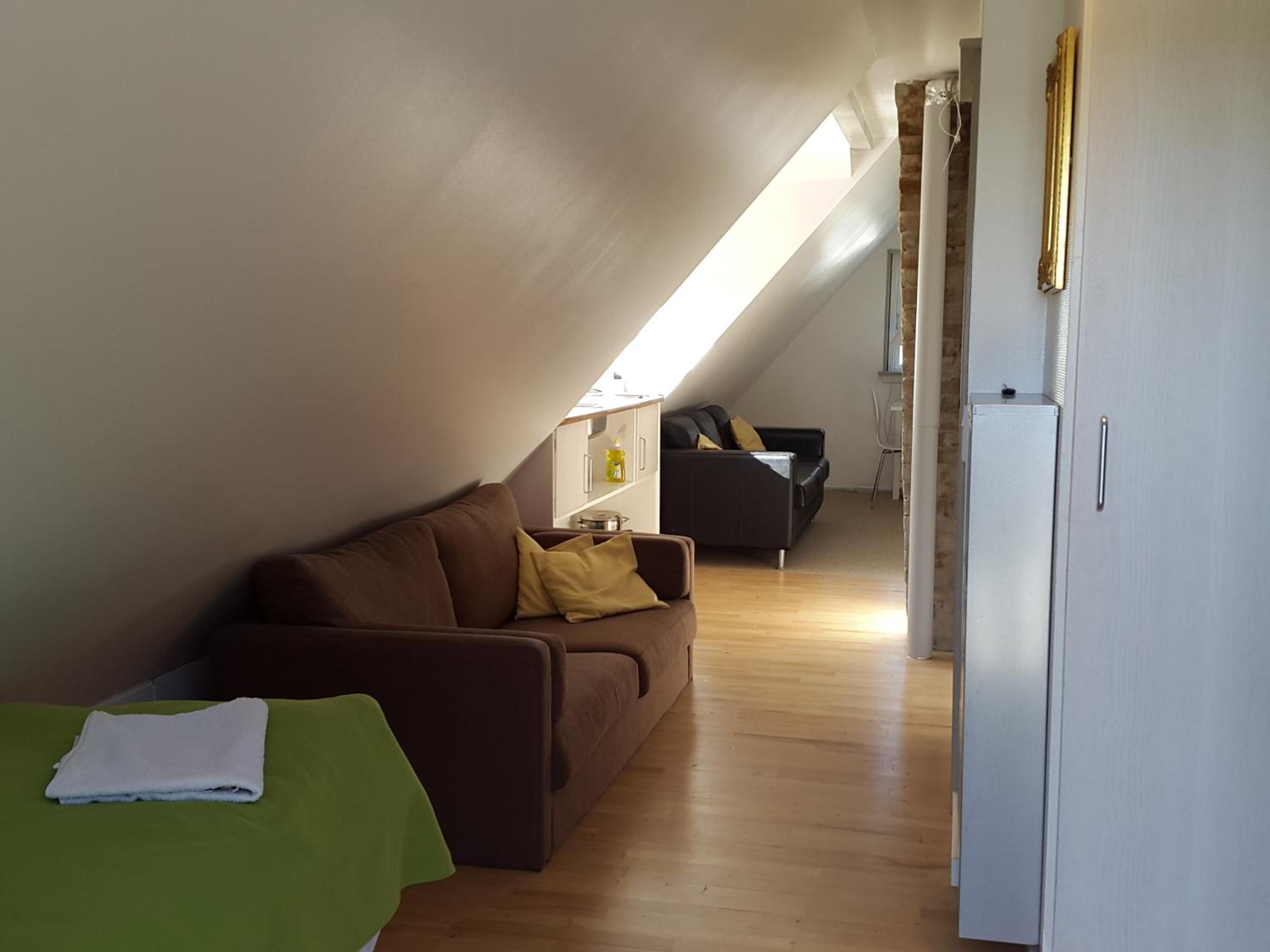 Apartment with Sea View - Photo 3