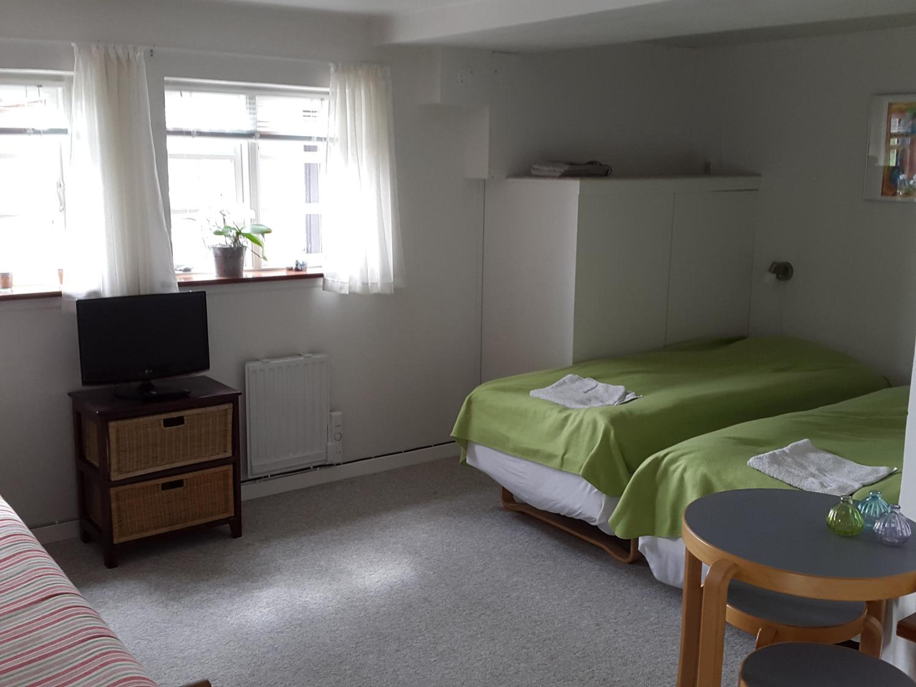 Double or Twin Room with Sea View - Photo 11