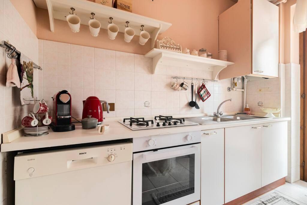 Apartment with Terrace - Photo 13
