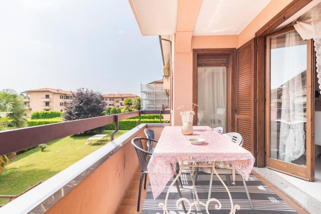 Apartment with Terrace - Photo 18