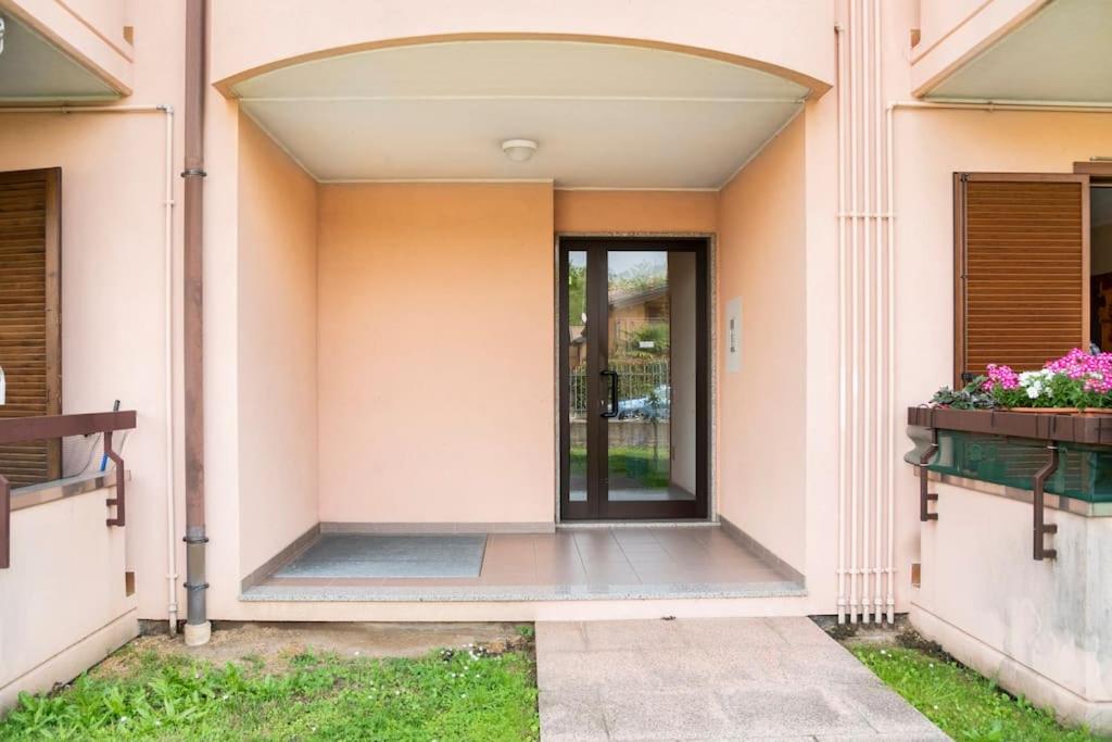 Apartment with Terrace - Photo 23