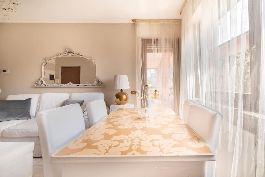 Apartment with Terrace - Photo 25