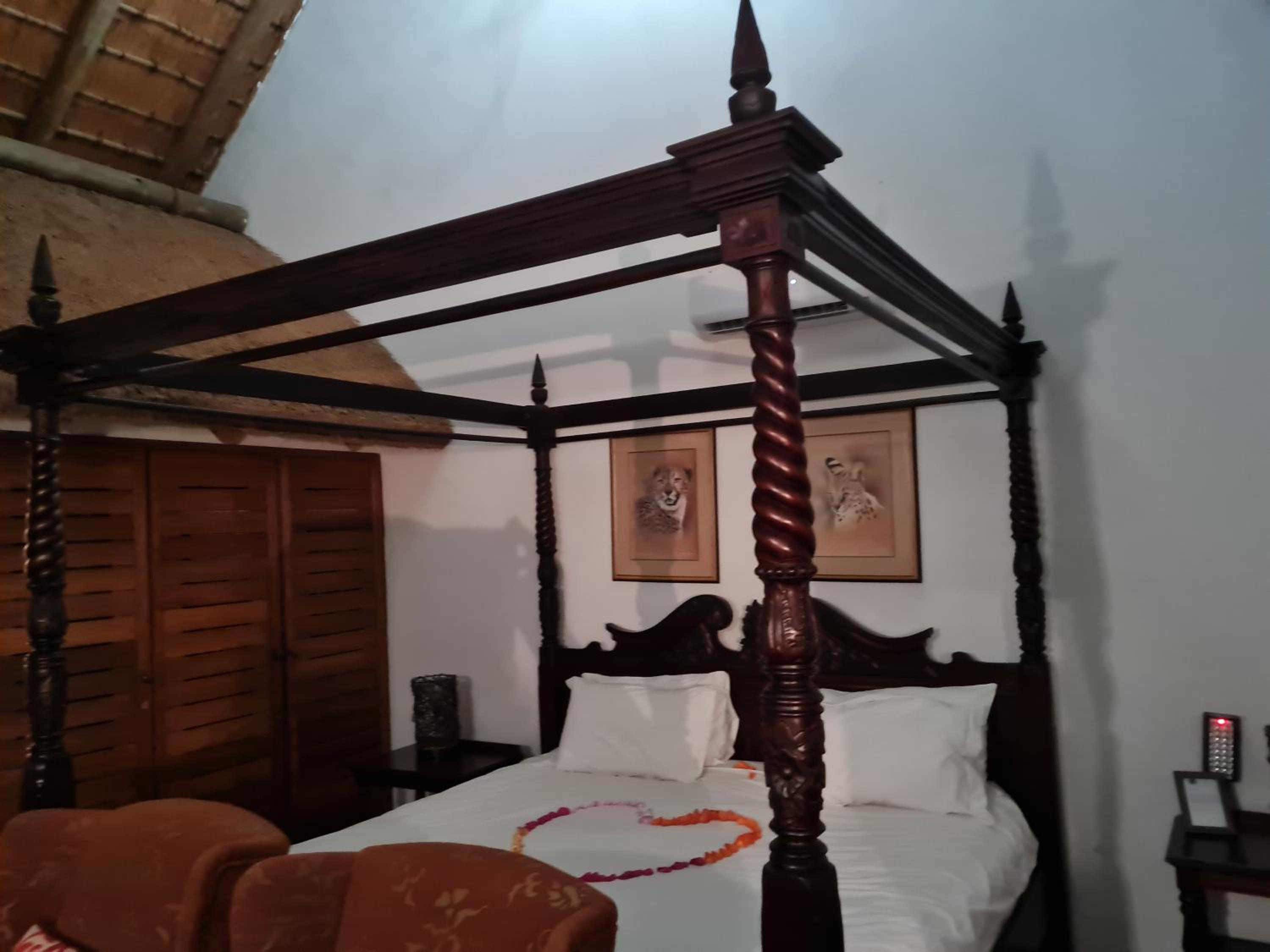 King Room with Mountain View photo 1
