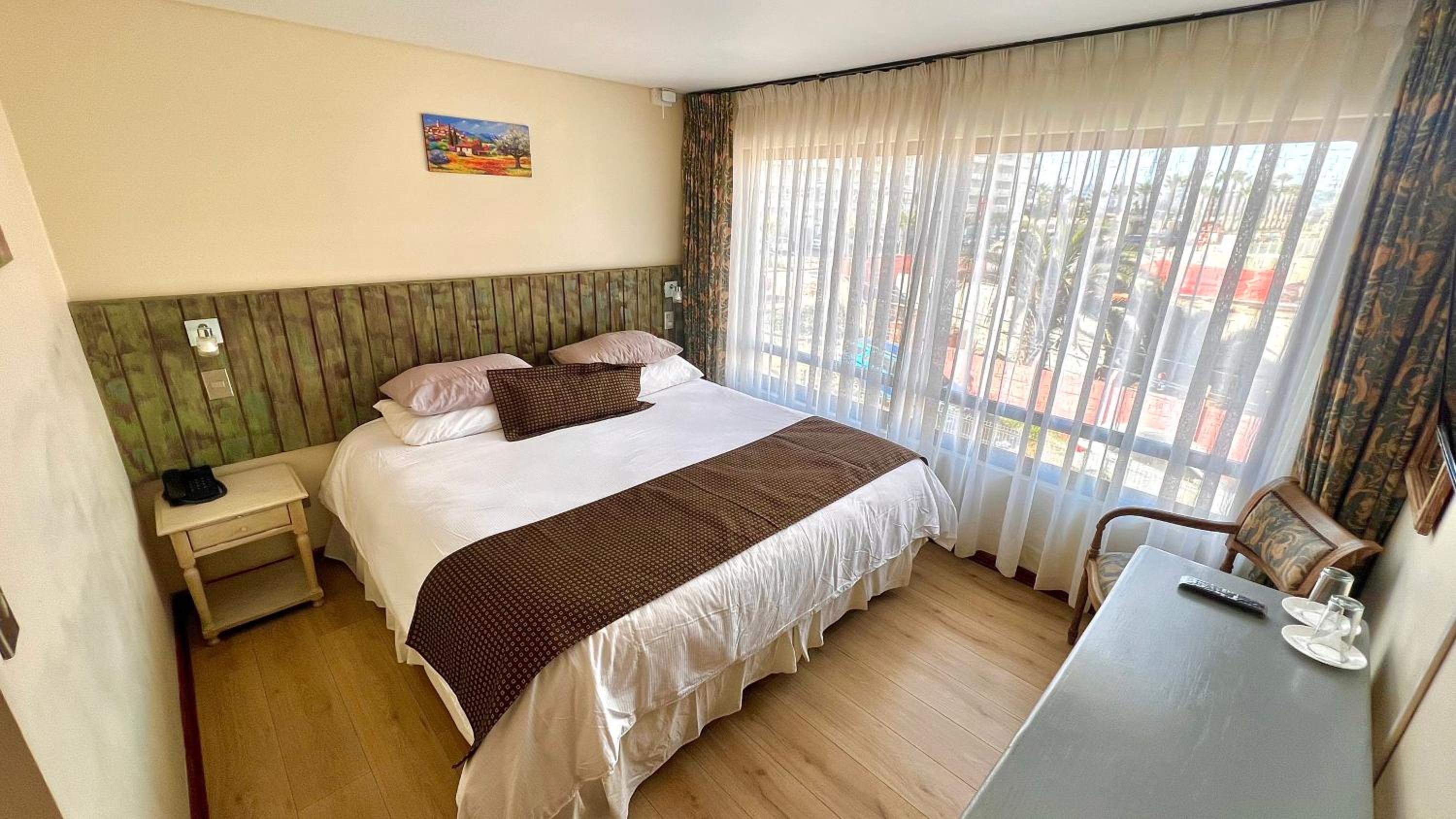Standard Double Room with City View photo 2