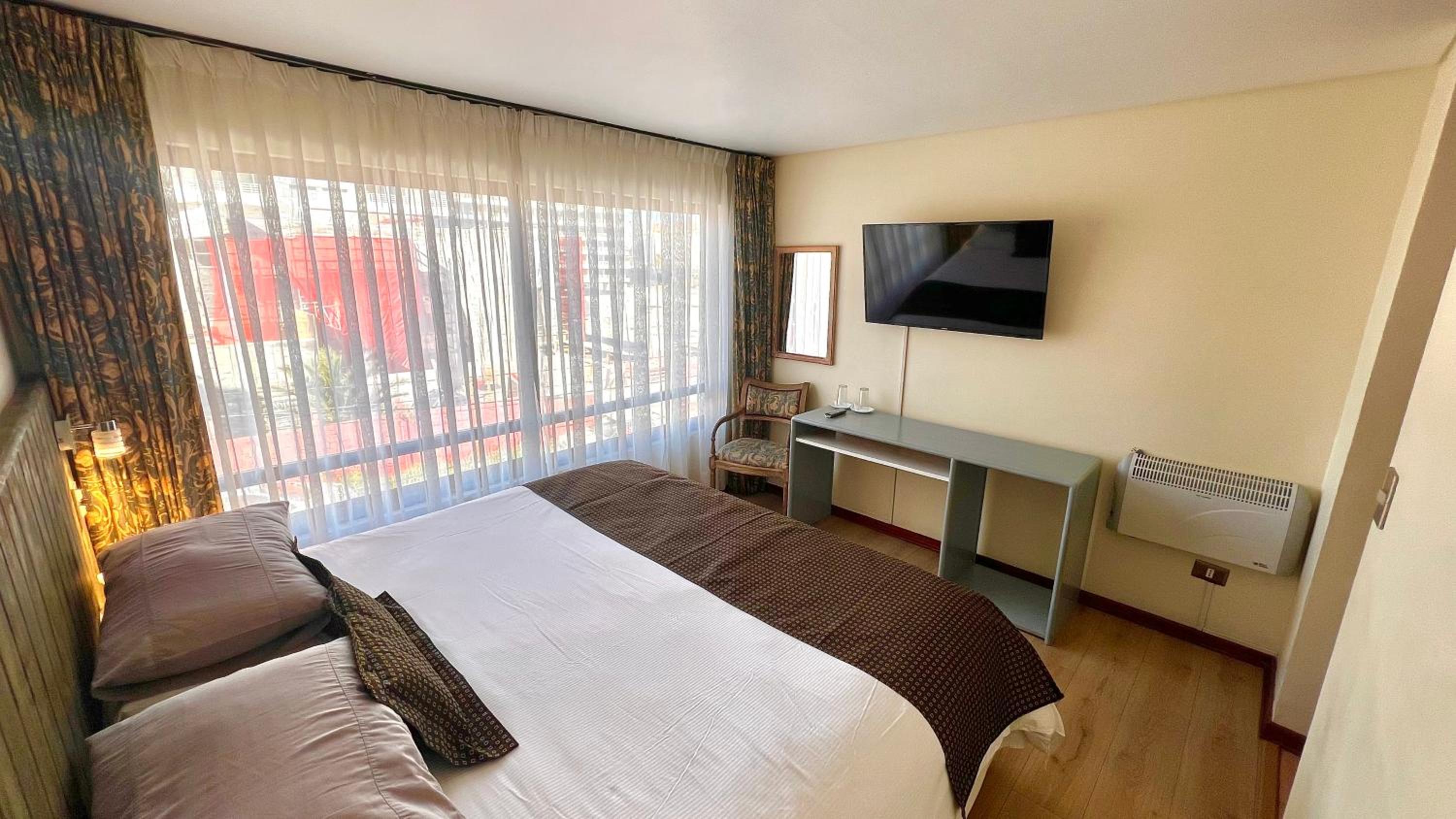 Standard Double Room with City View photo 1