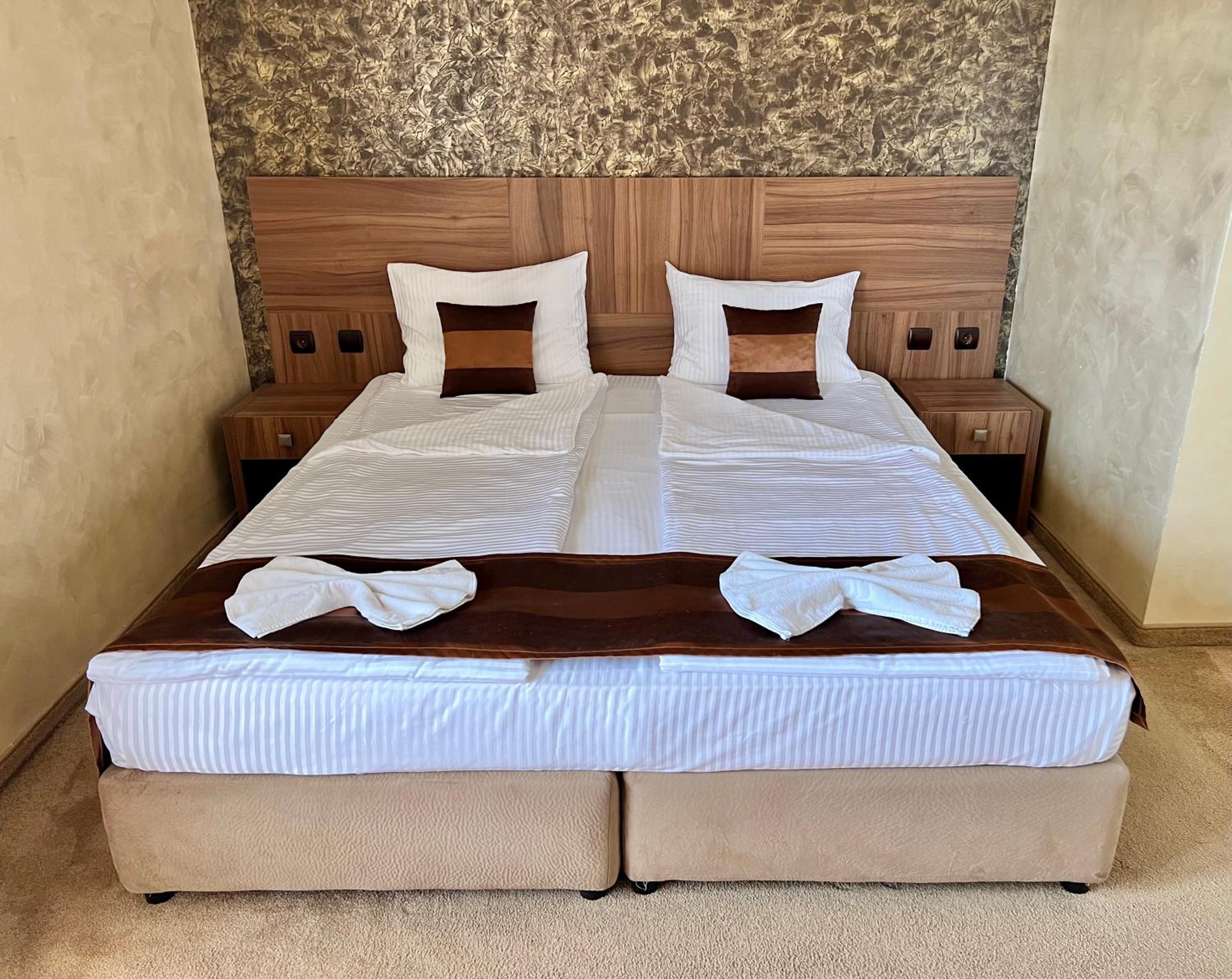 Double or Twin Room photo 2
