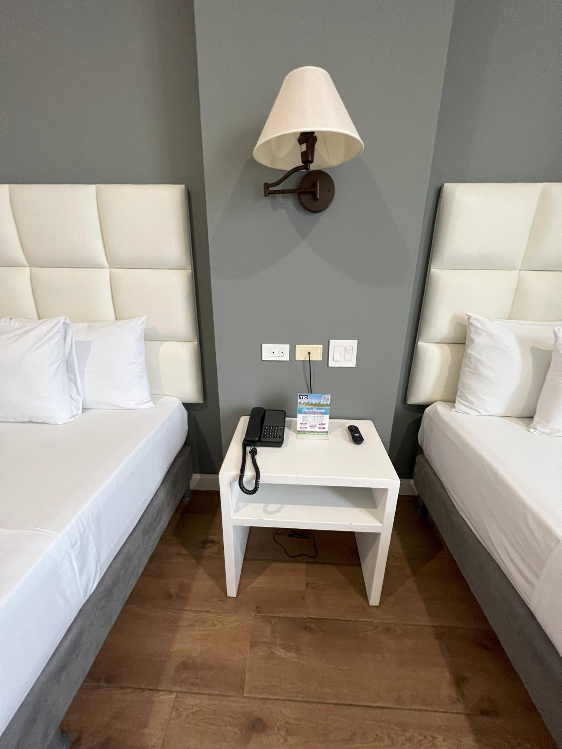 Deluxe Double Room – 2 Beds - Photo 13