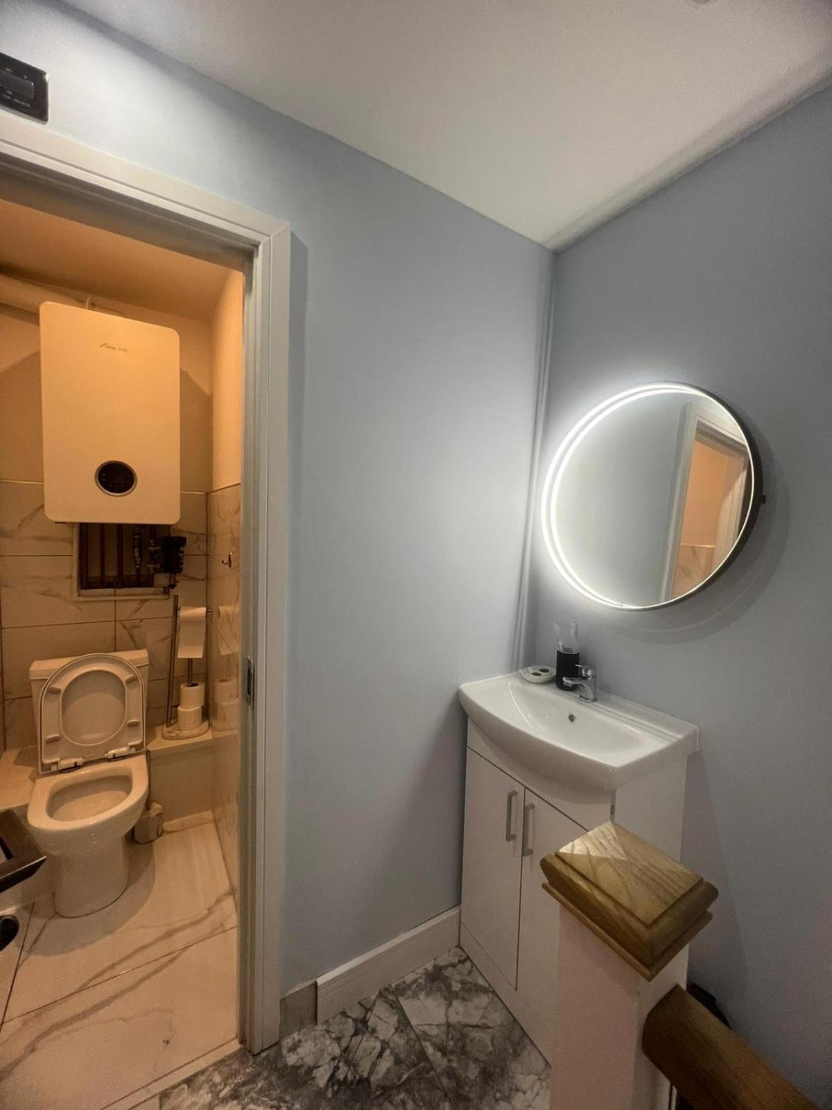 Deluxe Double Room with Bath photo 2