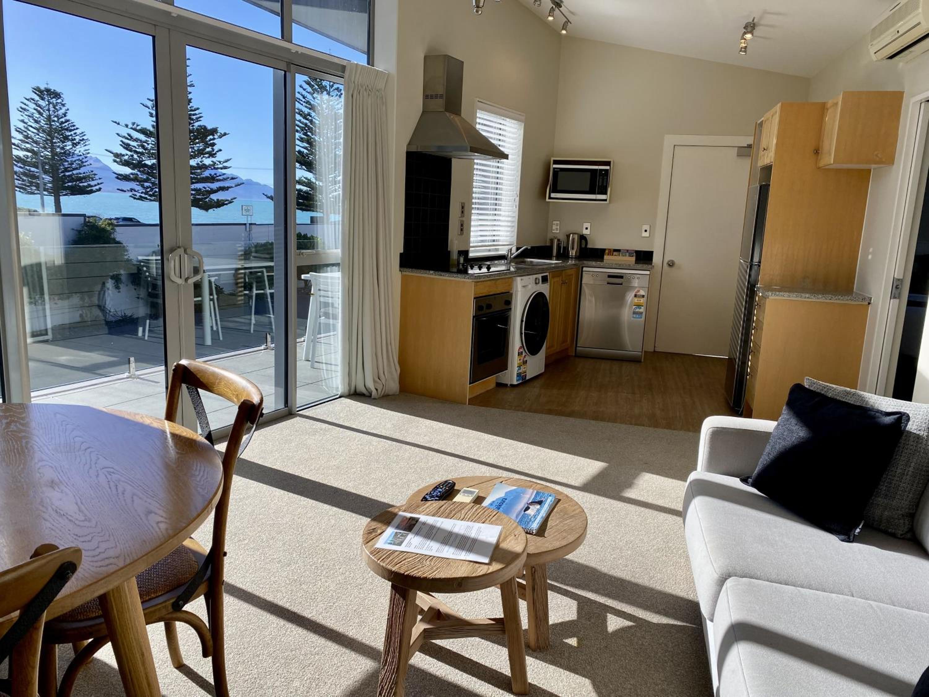 2 Bedroom 1st Floor Apartment with Ocean Views - Photo 12