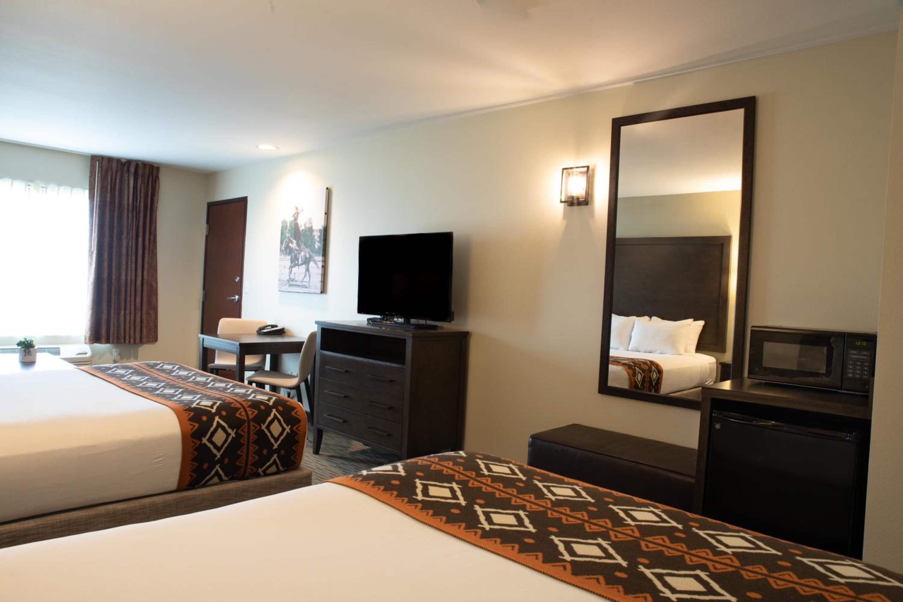 City Side 2 Queen Suite photo 2