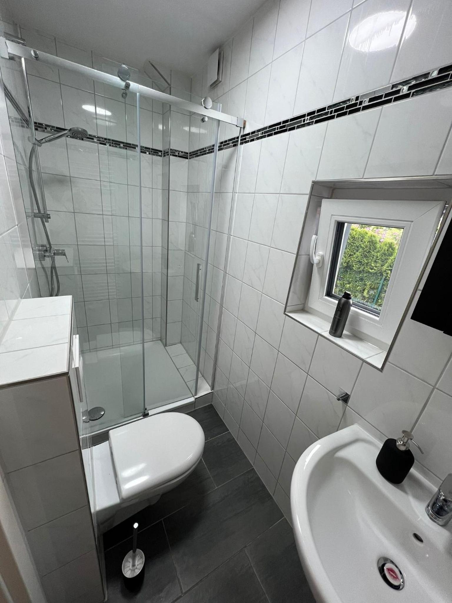Double Room with Private Bathroom photo 3