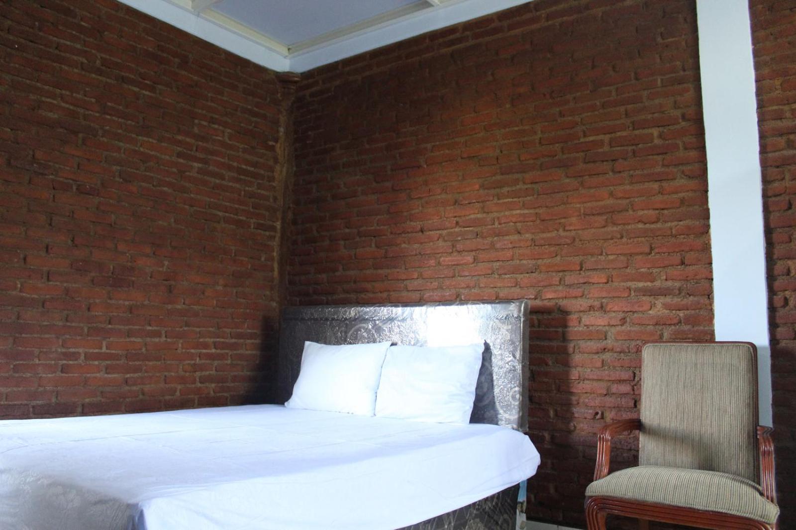 Standard Double Room - Photo 1