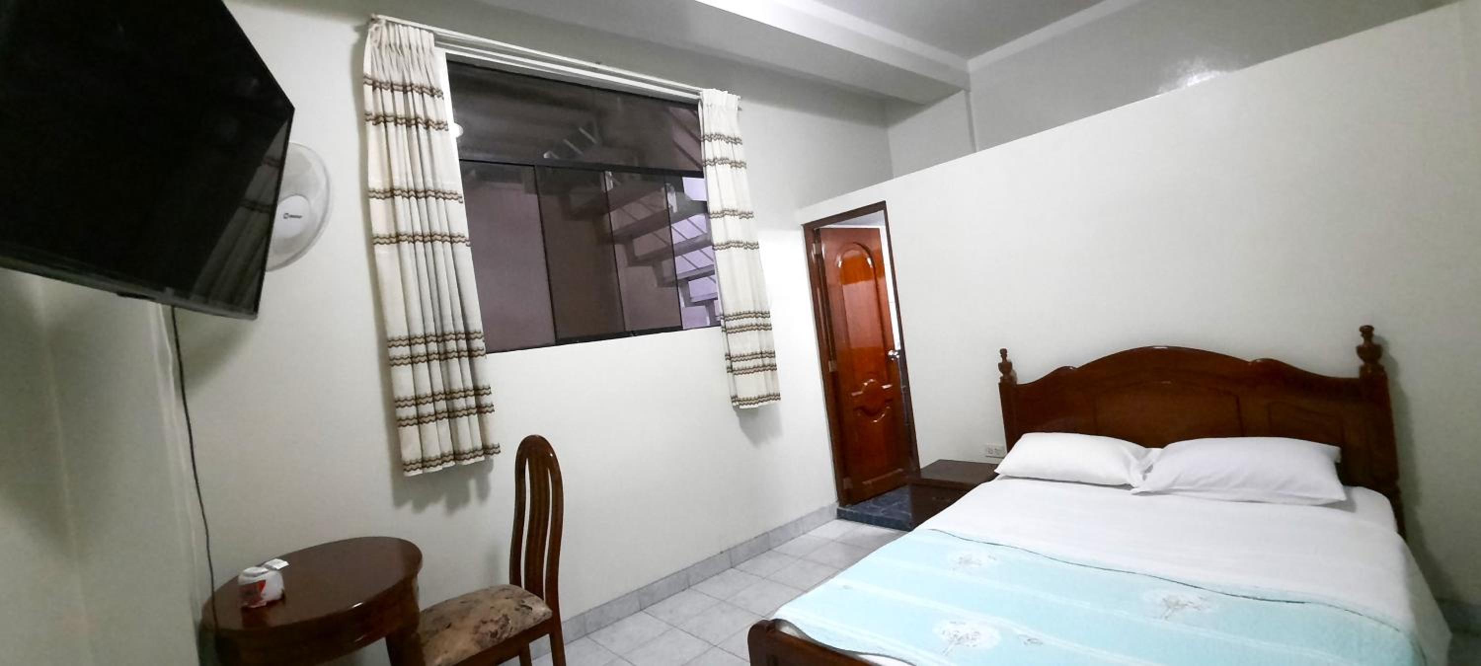 Deluxe Queen Room photo 2