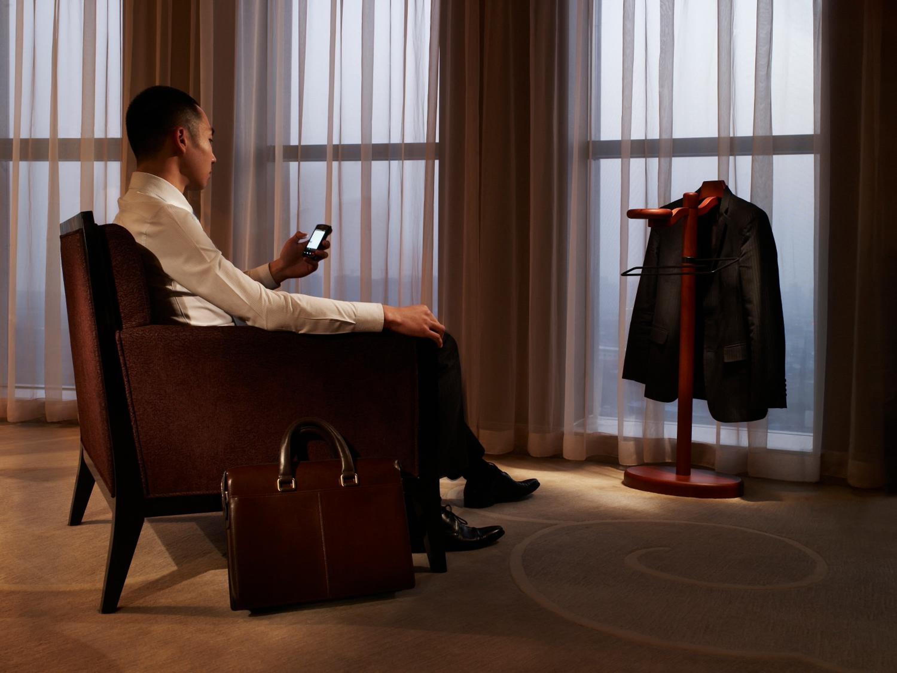 Executive King Room with Executive Lounge Access photo 3