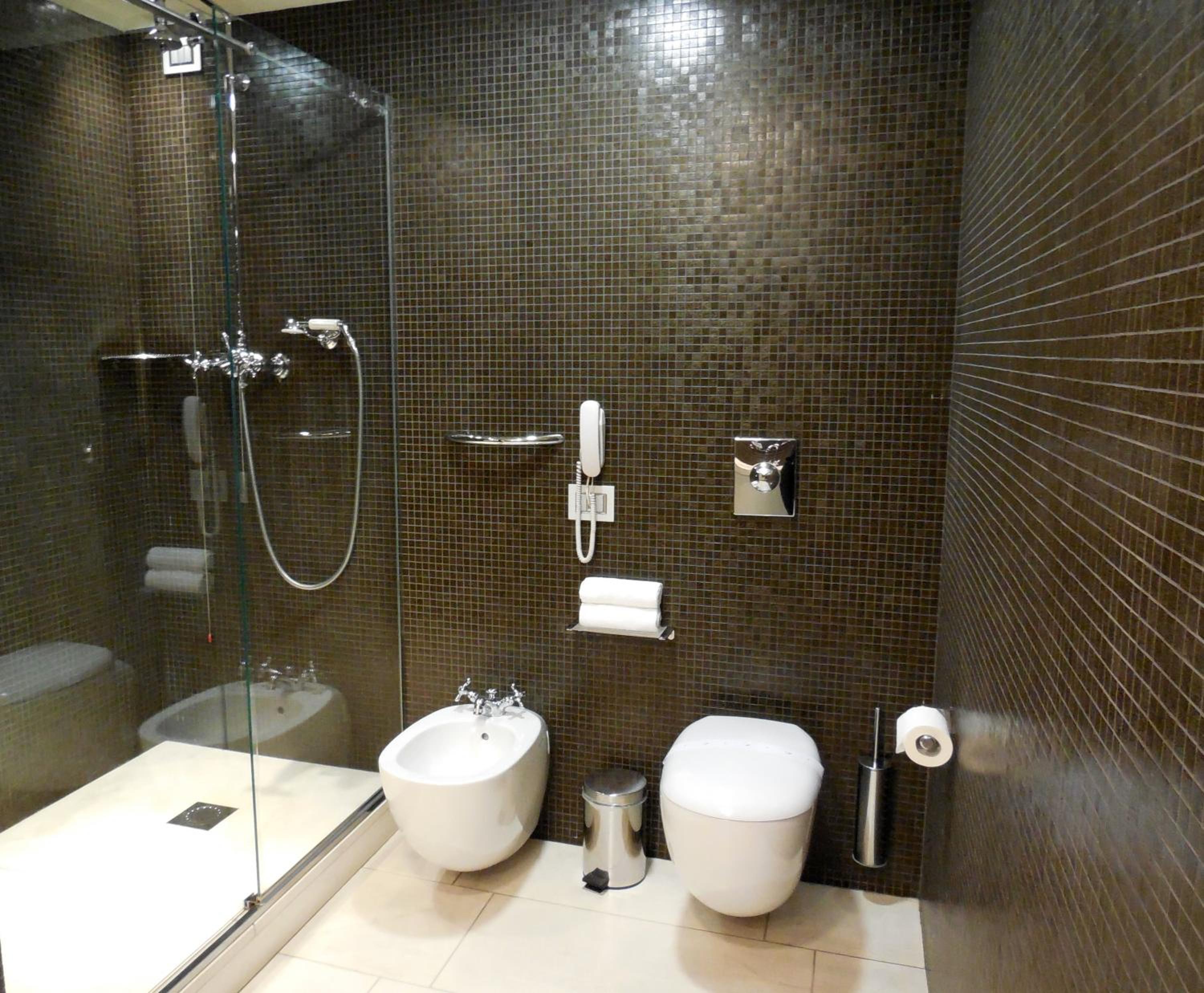 Art Room Suite - Photo 8