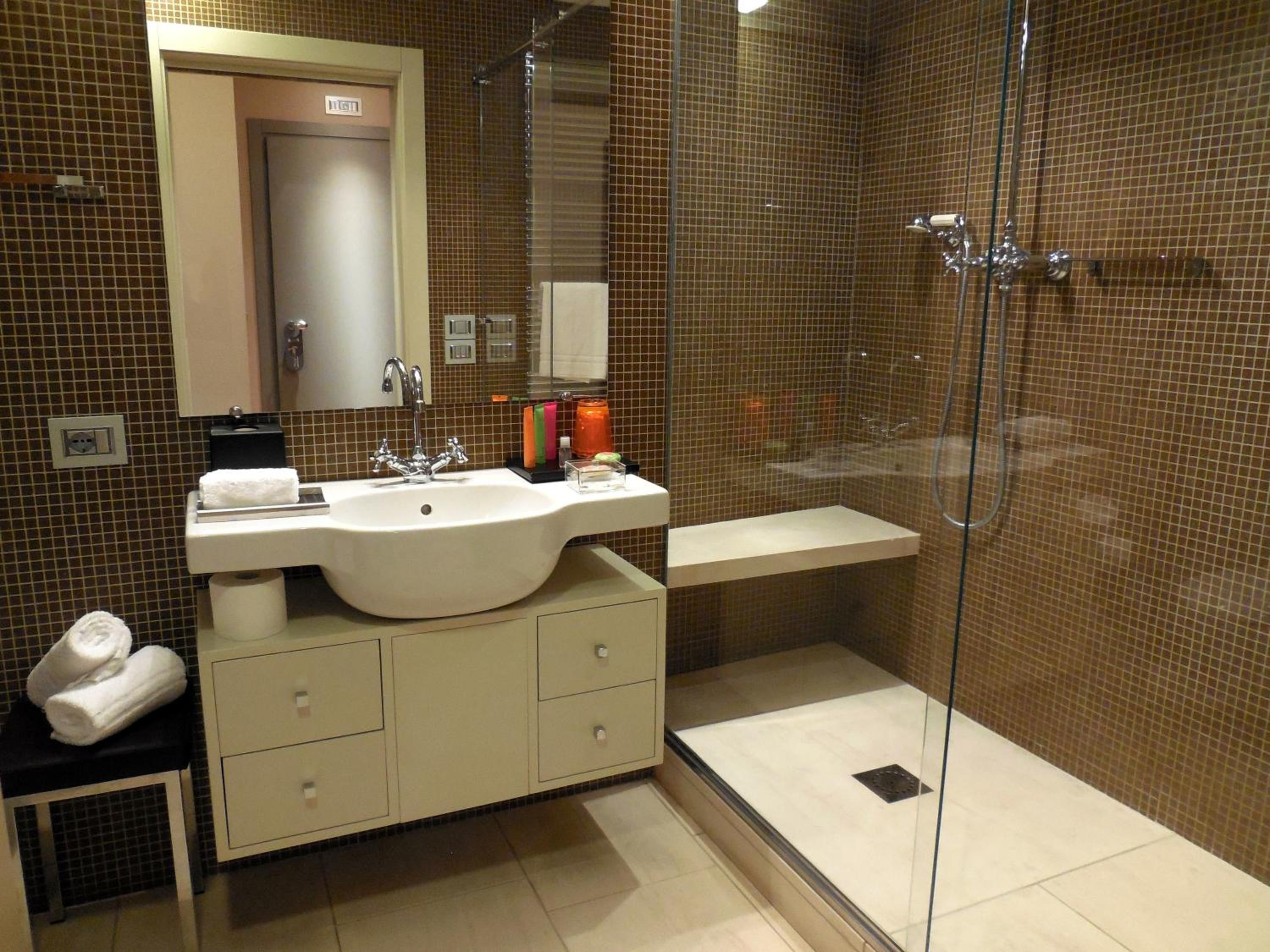Superior Double or Twin Room - Photo 7
