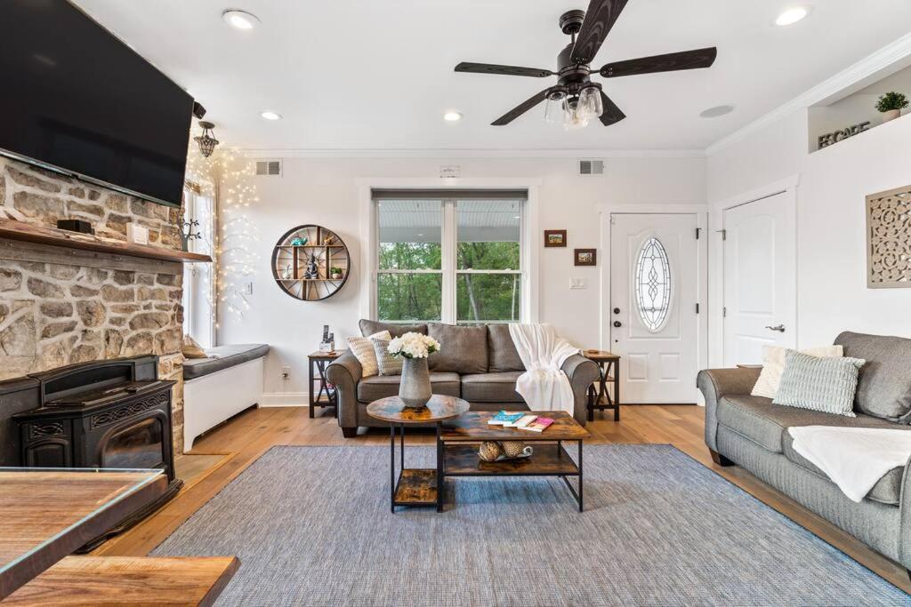 Three-Bedroom House photo 1