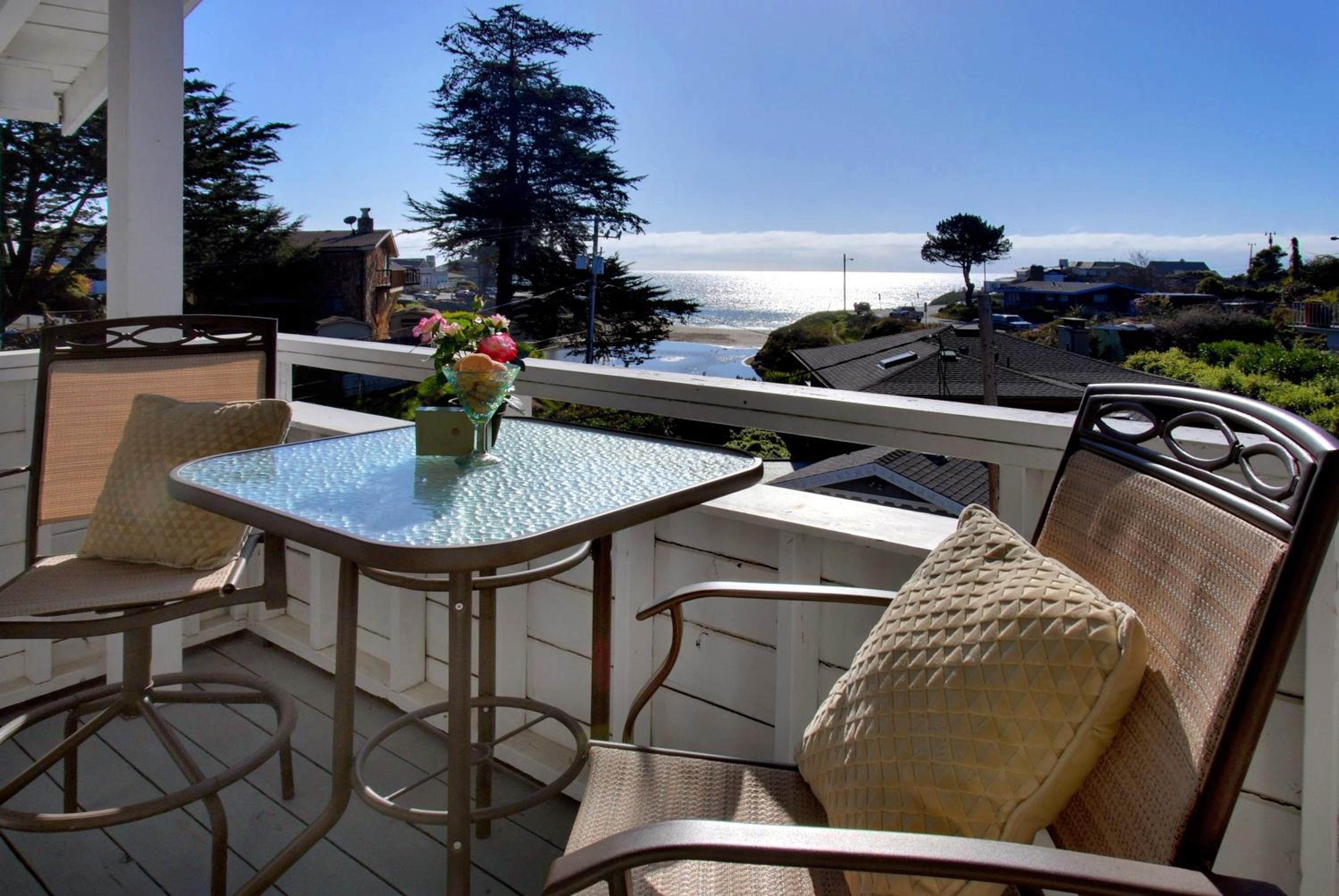 Captains Quarters (12), Ocean View King - No Pets - Photo 9
