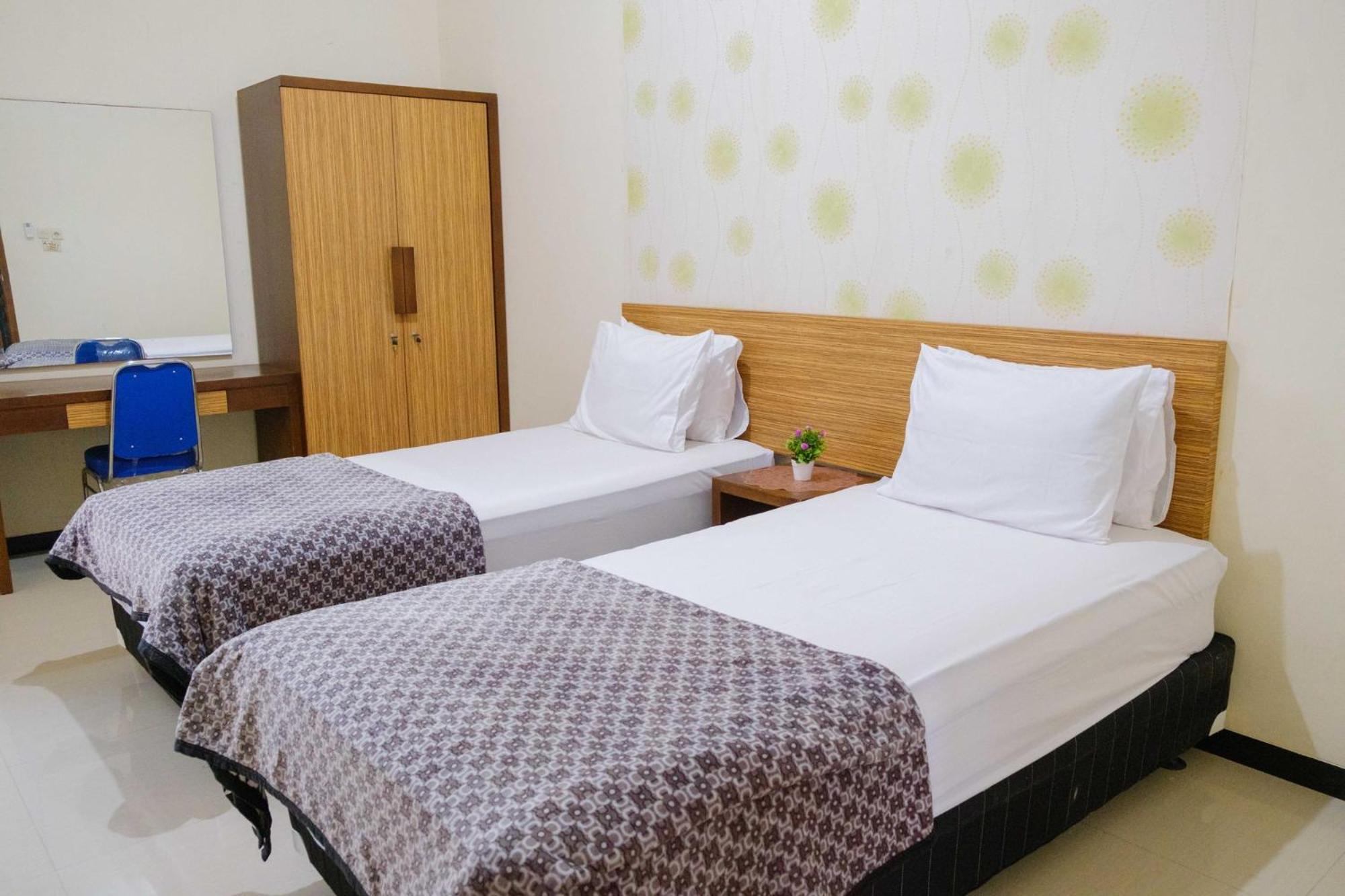 Deluxe Twin Room - Photo 8