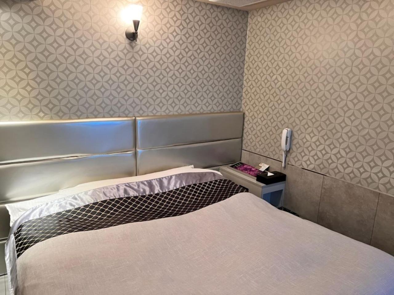Standard Double Room - Photo 4