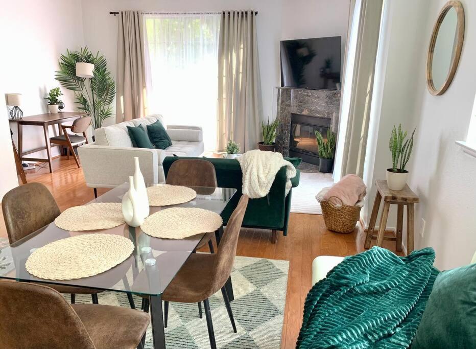Two-Bedroom Apartment photo 1